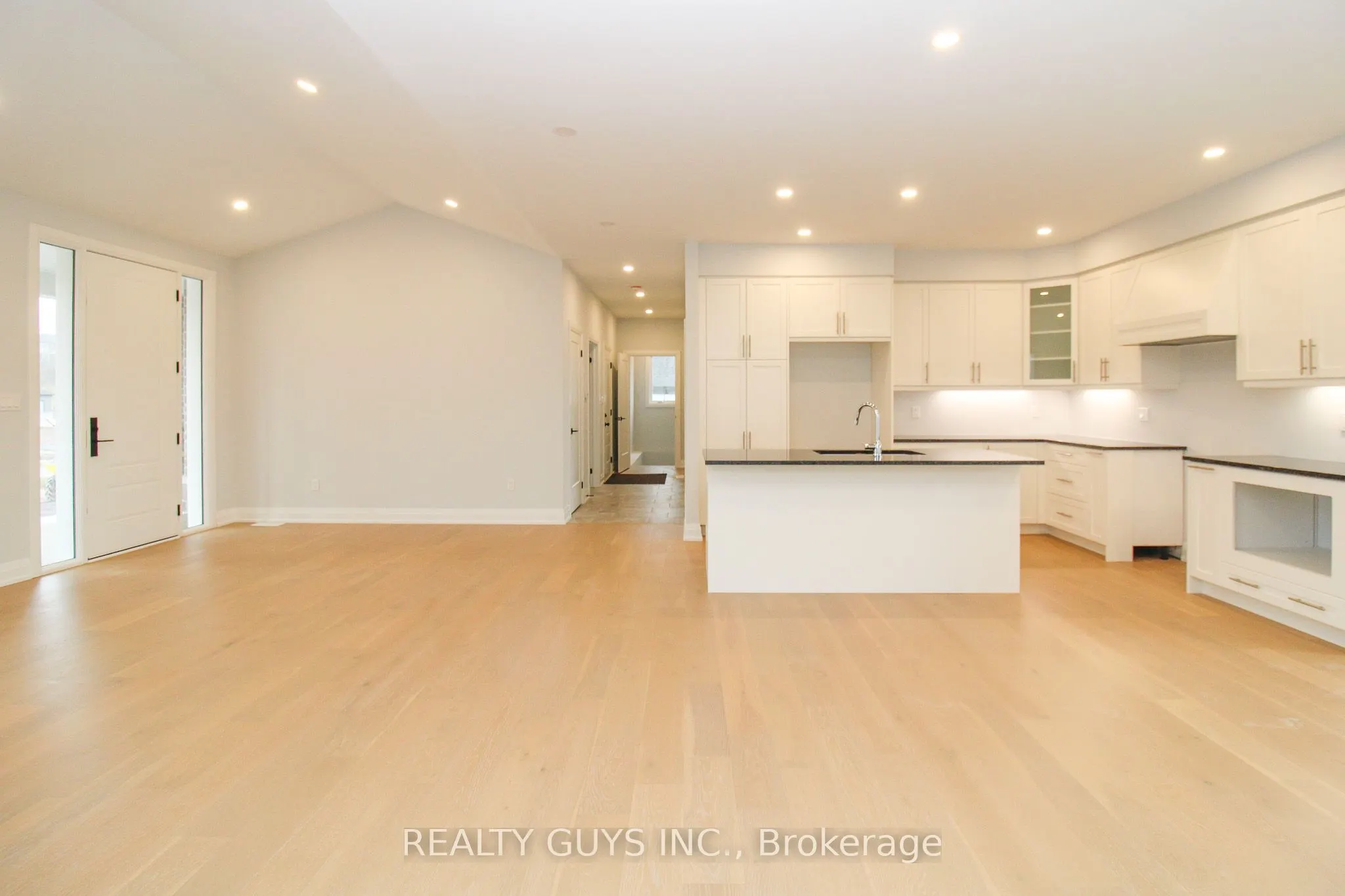 2418 GWENDOLYN Court