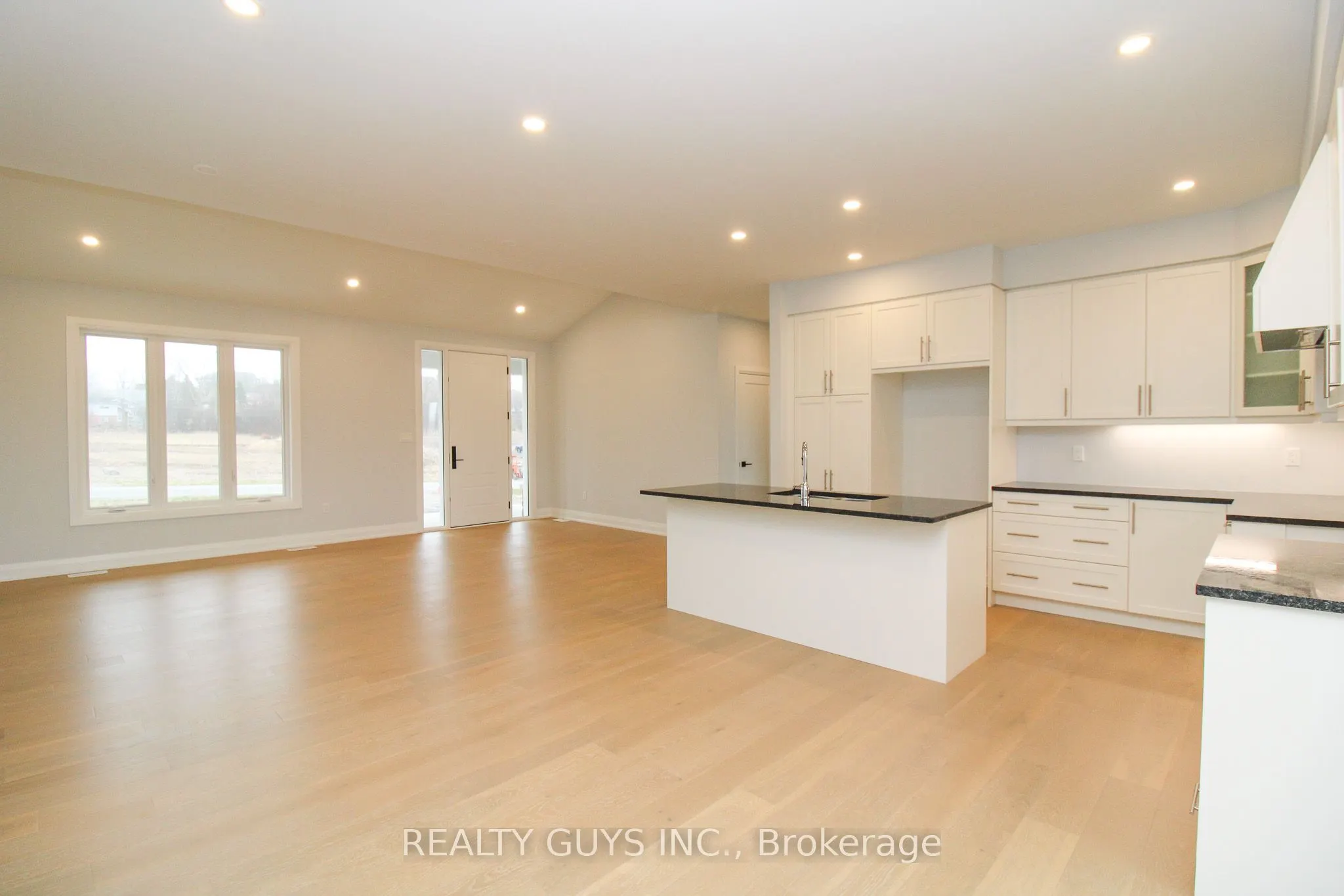 2418 GWENDOLYN Court