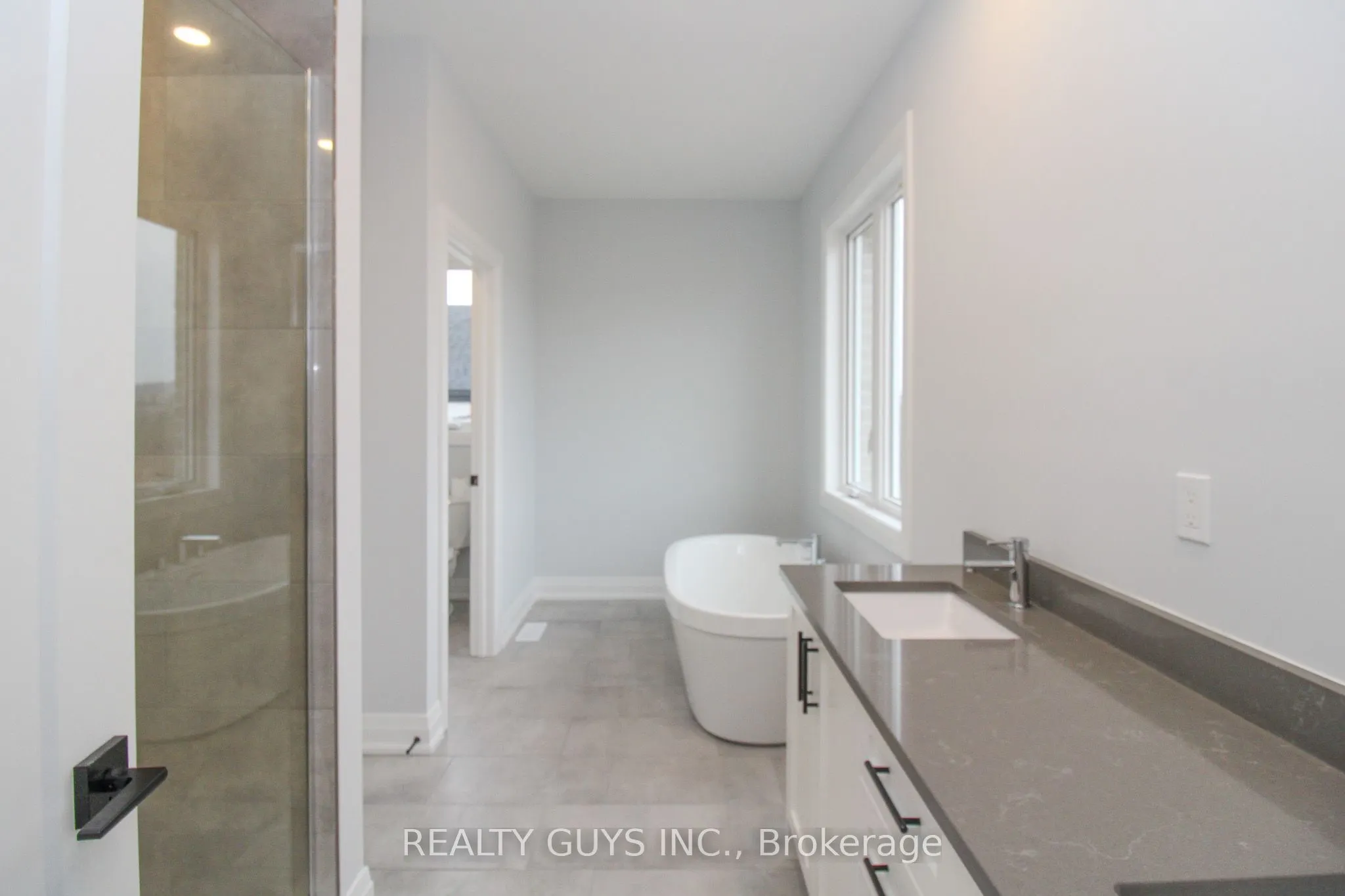 2418 GWENDOLYN Court