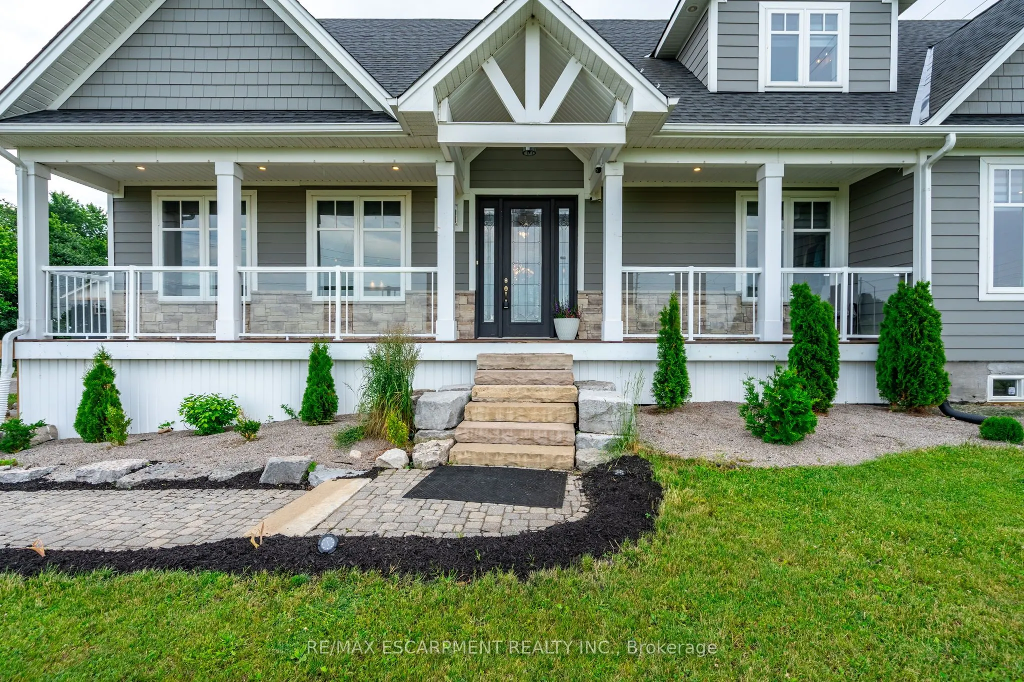 4 Concession 11 Road E