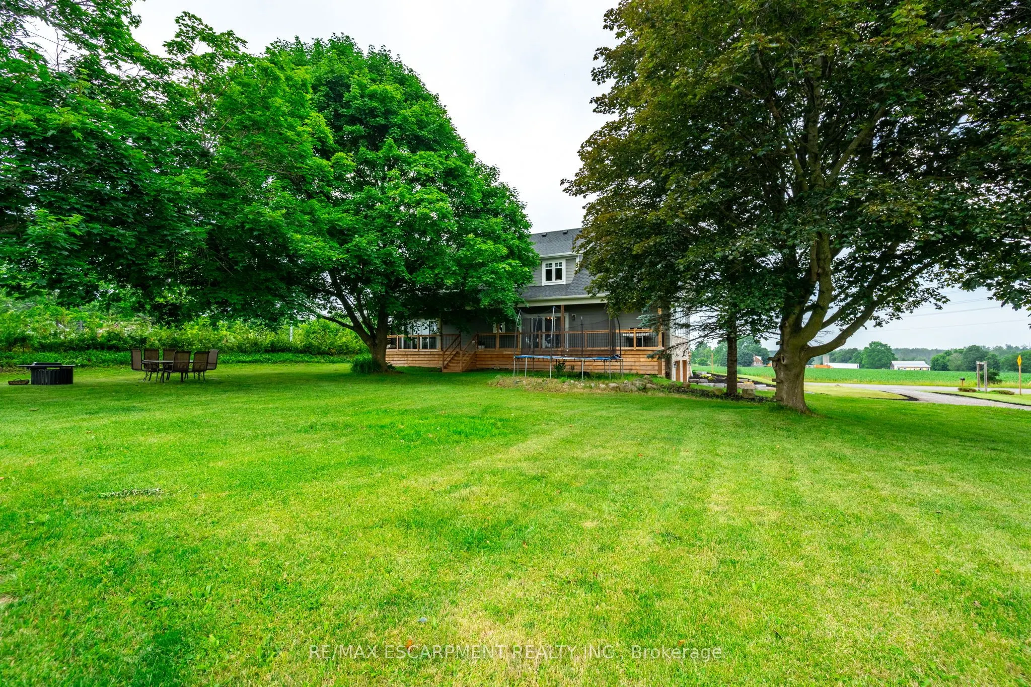 4 Concession 11 Road E