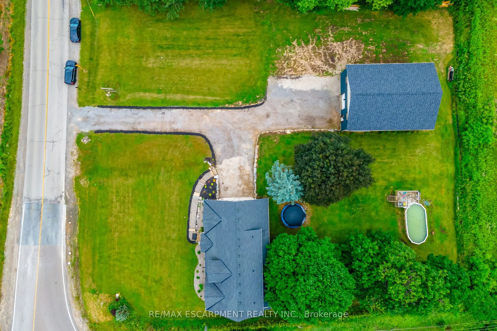 4 Concession 11 Road E