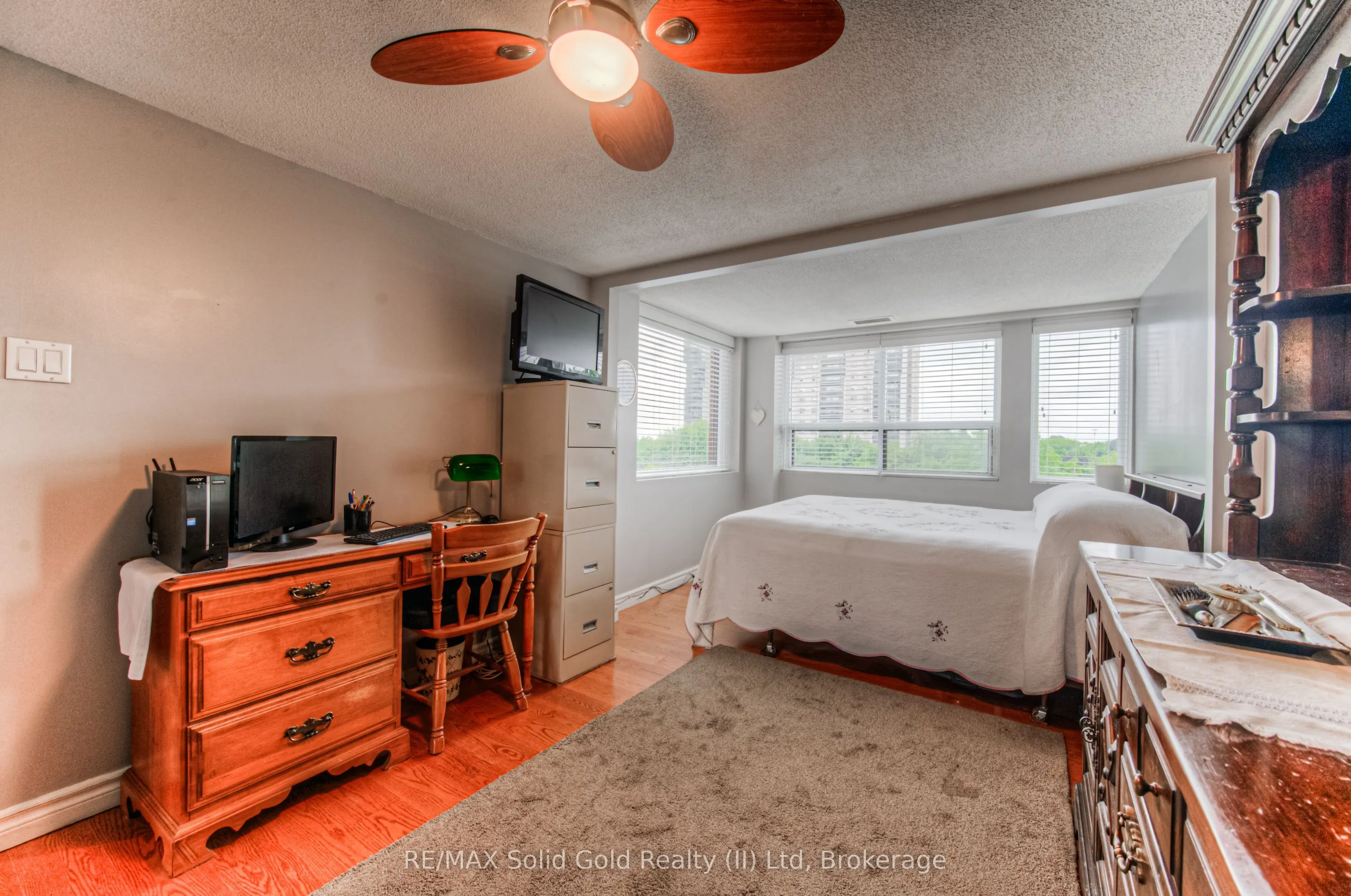20 Ellen Street E, #611