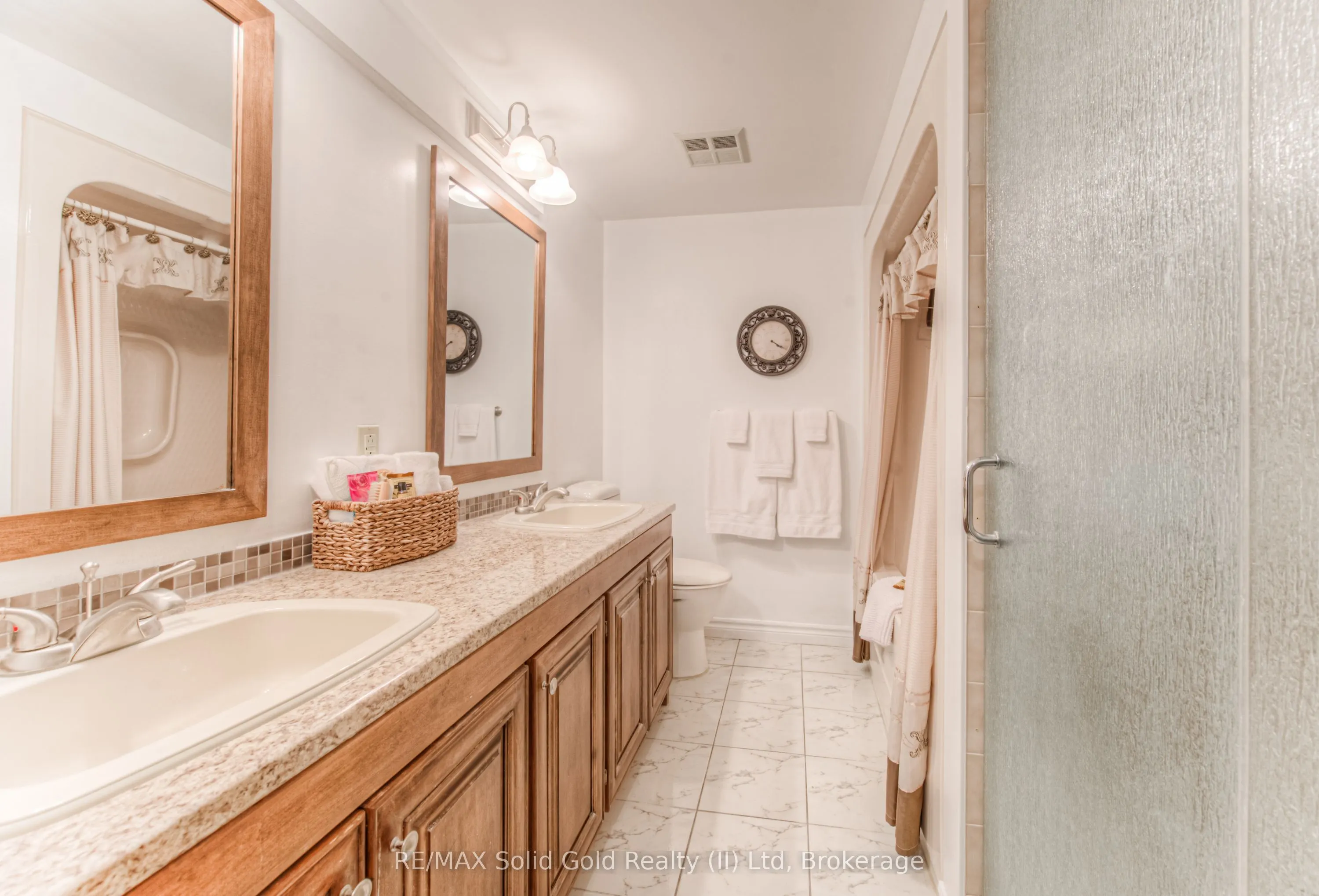 20 Ellen Street E, #611