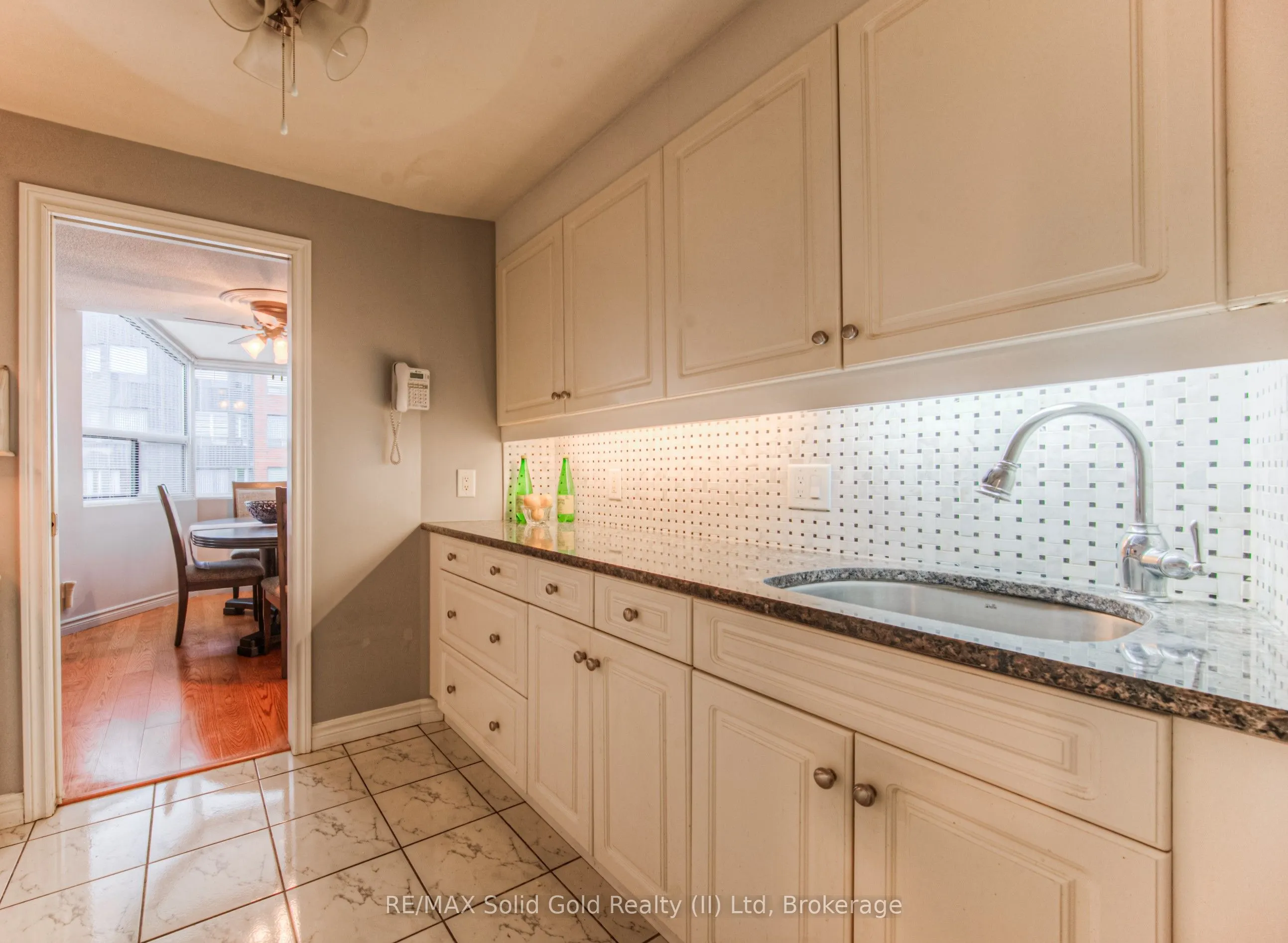 20 Ellen Street E, #611