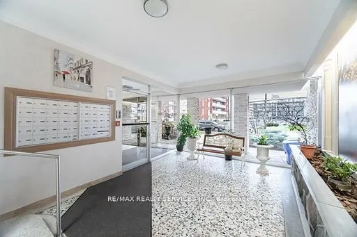 11 Woodman Drive S, #203
