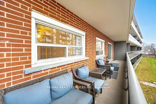 11 Woodman Drive S, #203