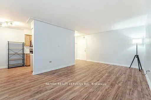 11 Woodman Drive S, #203
