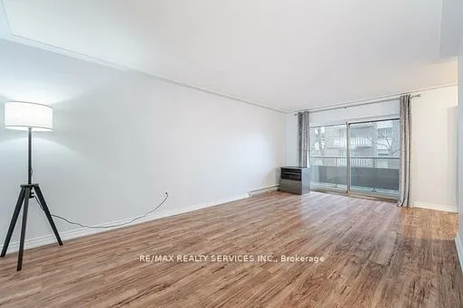 11 Woodman Drive S, #203