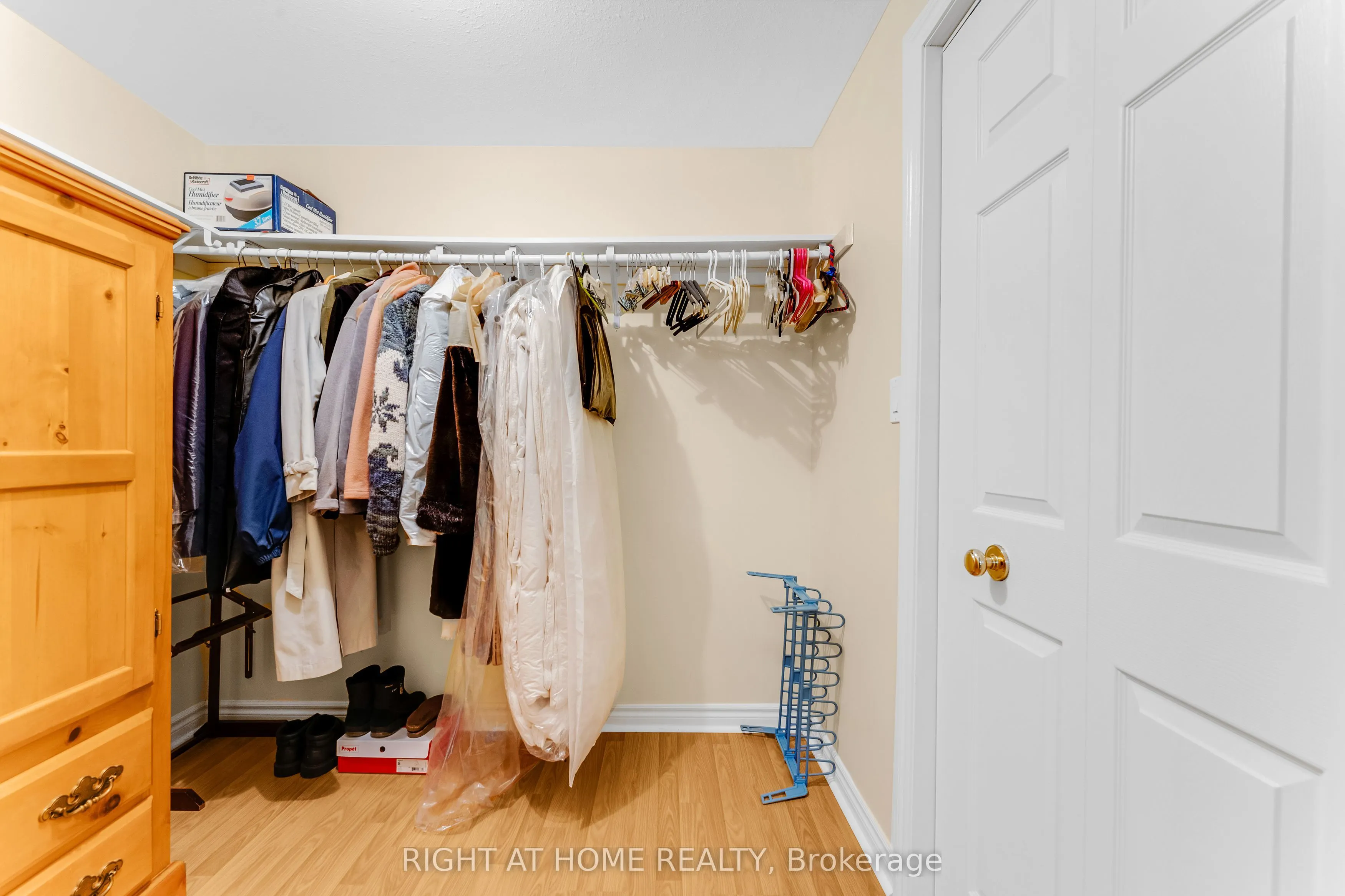 1448 Niagara Stone Road, #3