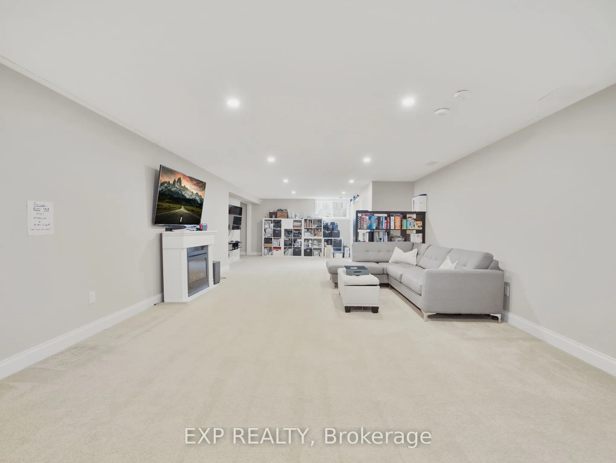14 Ross Avenue N