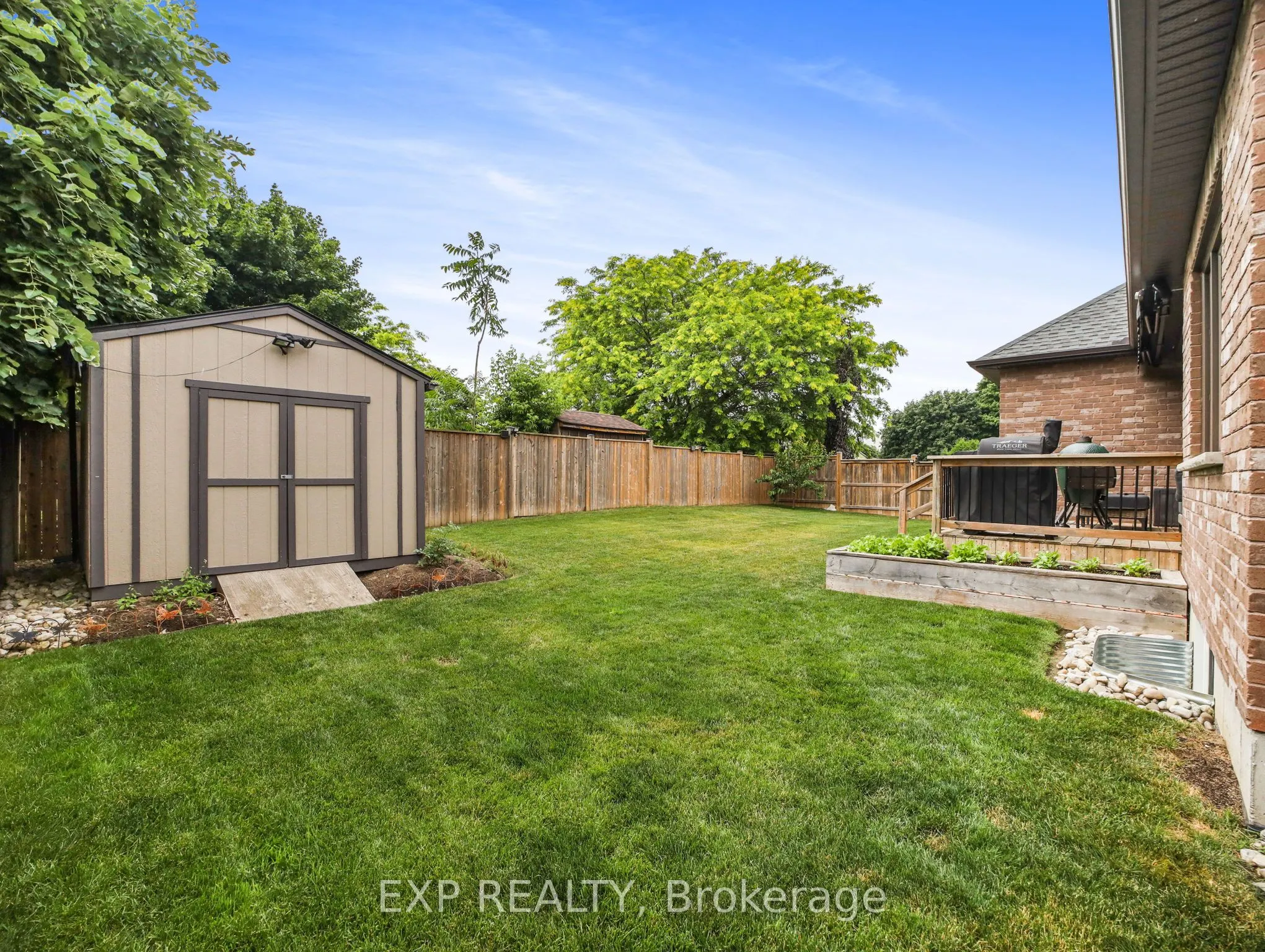 14 Ross Avenue N