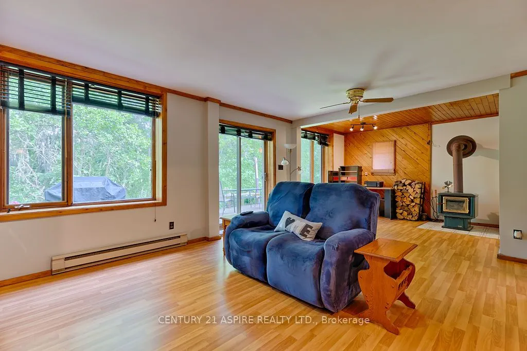 551 Whispering Pines Crescent