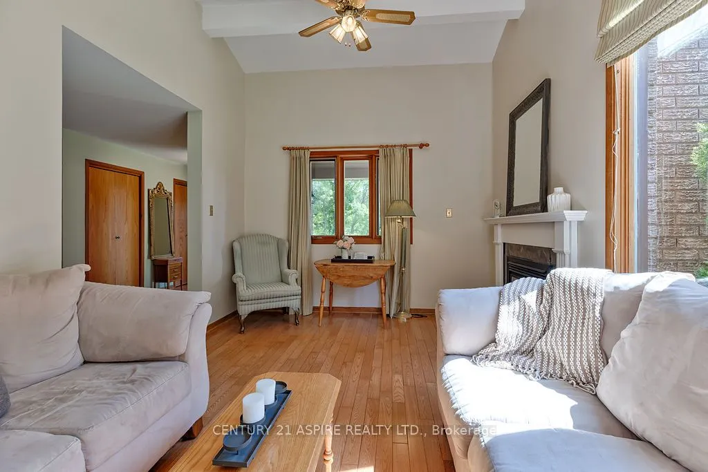 551 Whispering Pines Crescent