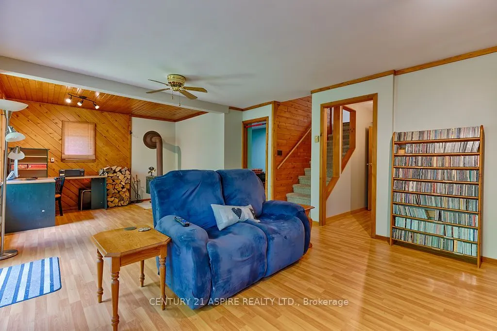 551 Whispering Pines Crescent