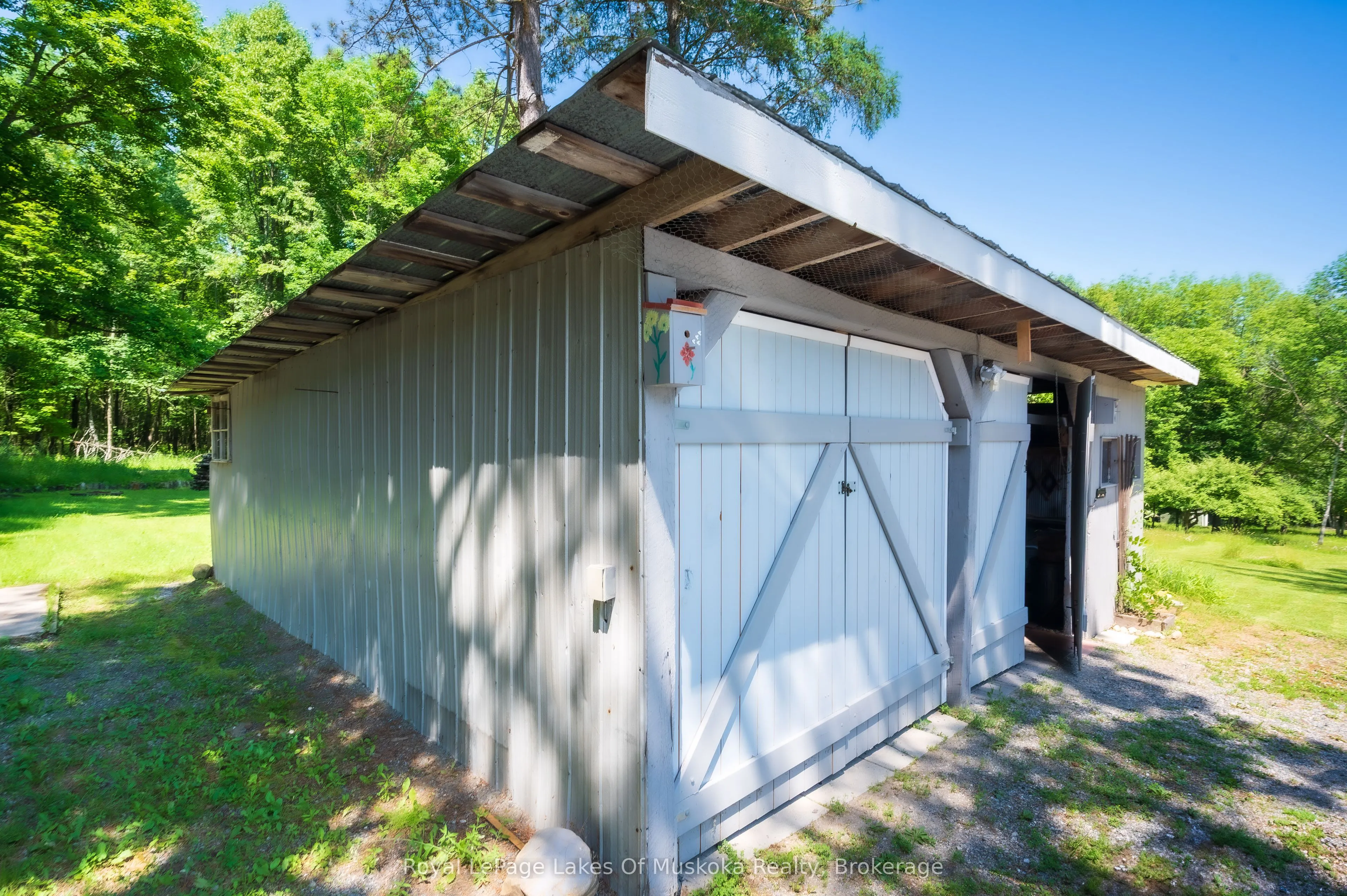 1814 Port Cunnington Road