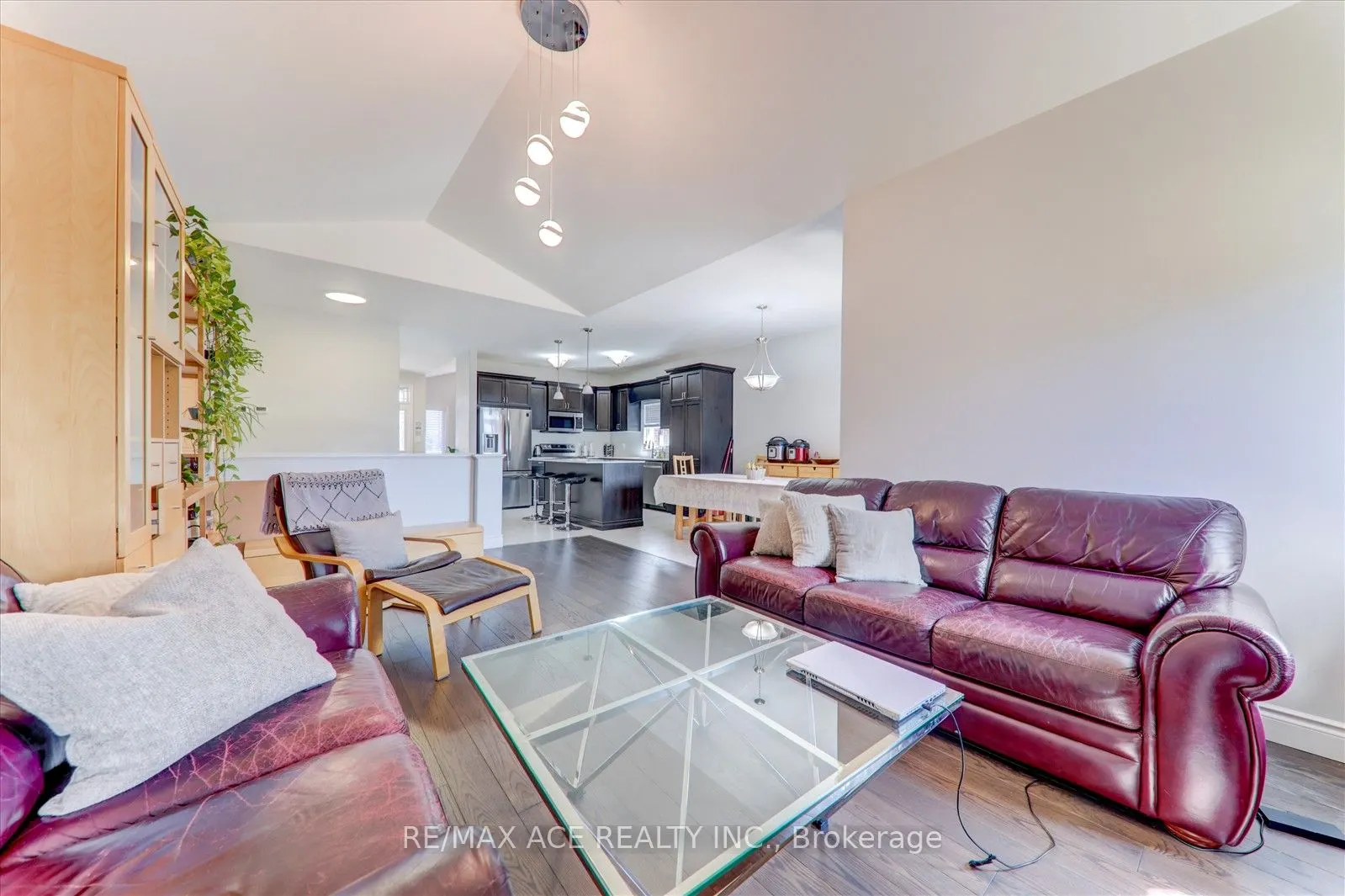 49 Covington Crescent