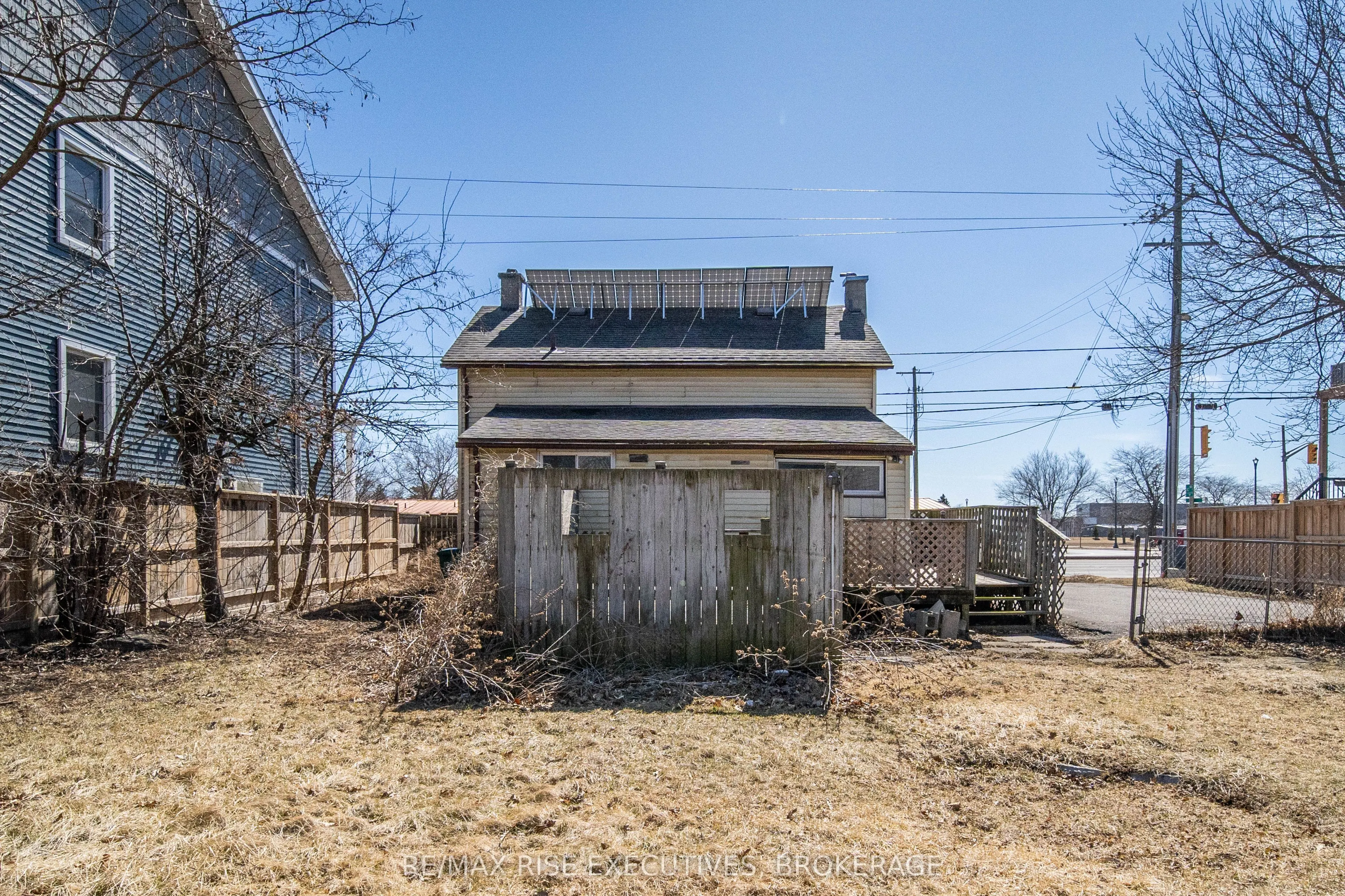 789 King Street W