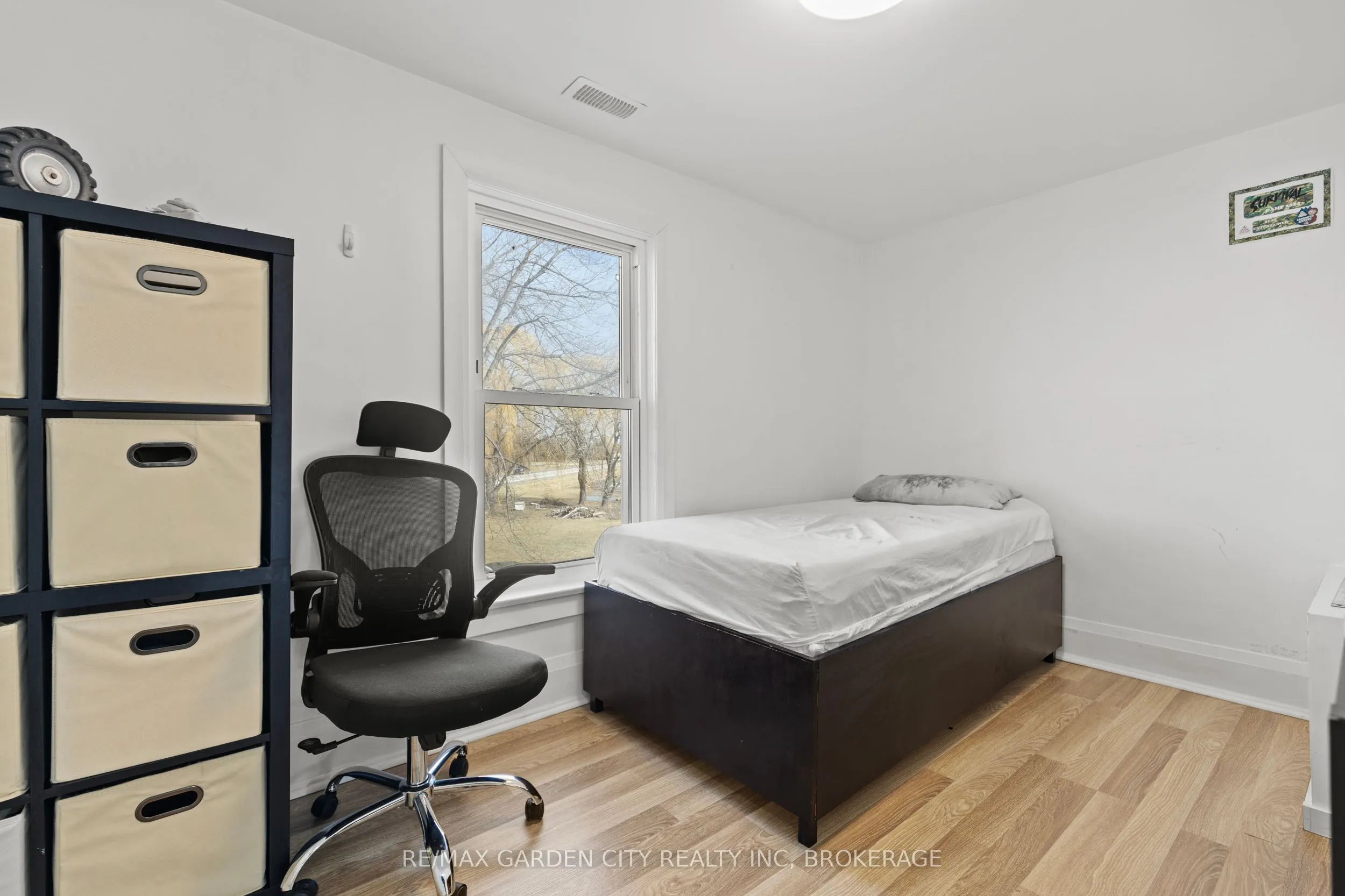 997 Niagara Stone Road