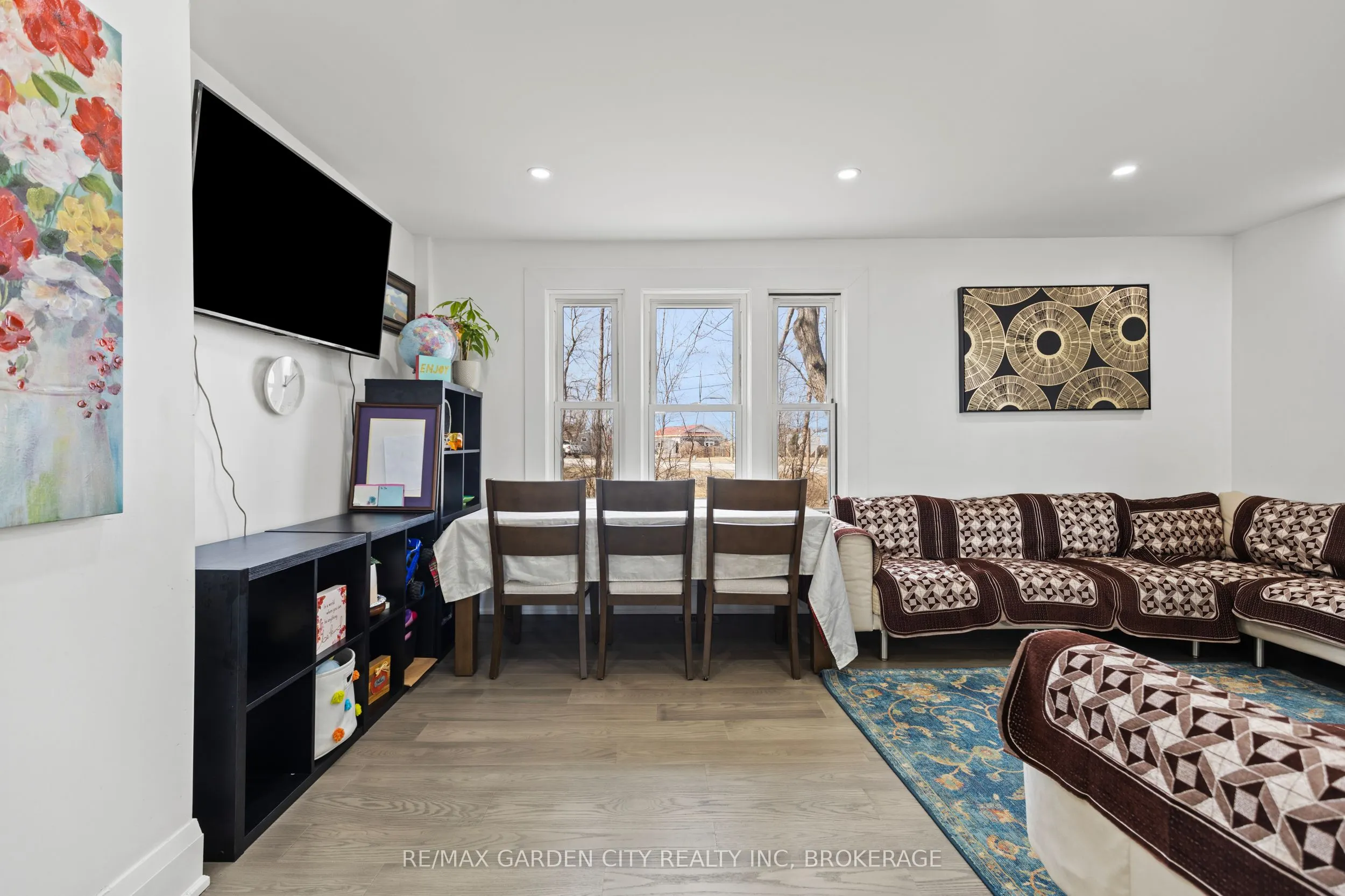 997 Niagara Stone Road