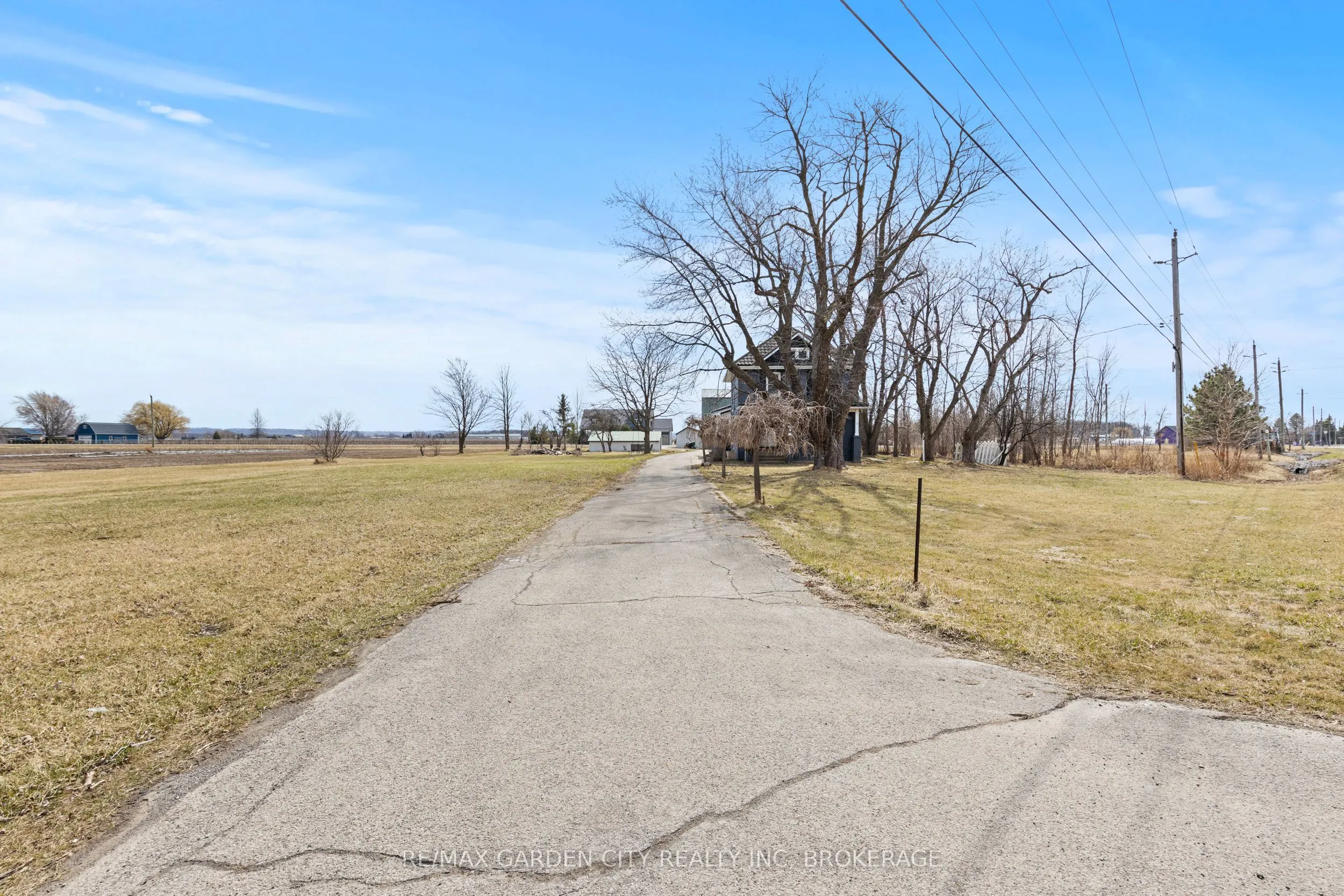 997 Niagara Stone Road