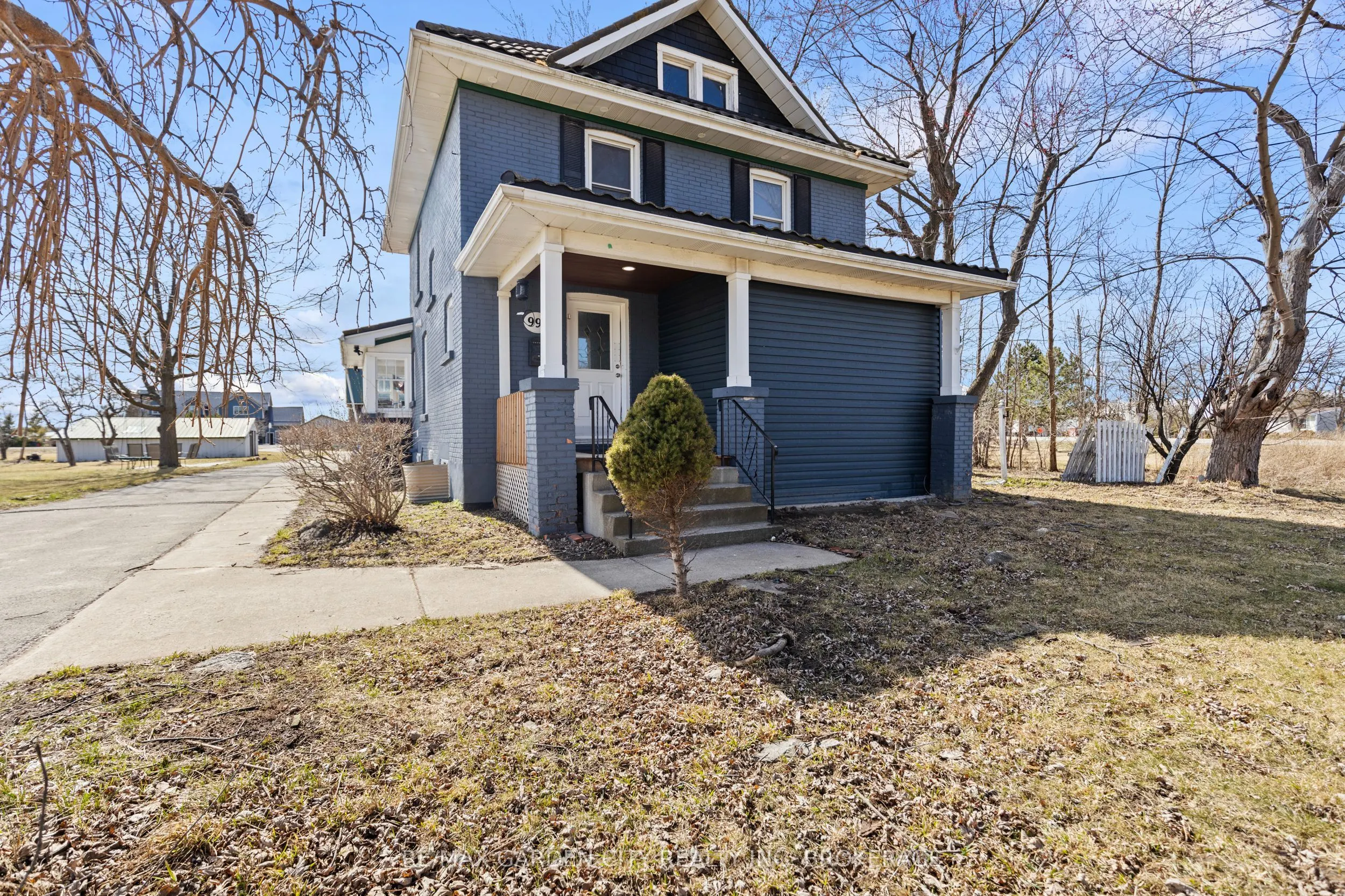 997 Niagara Stone Road