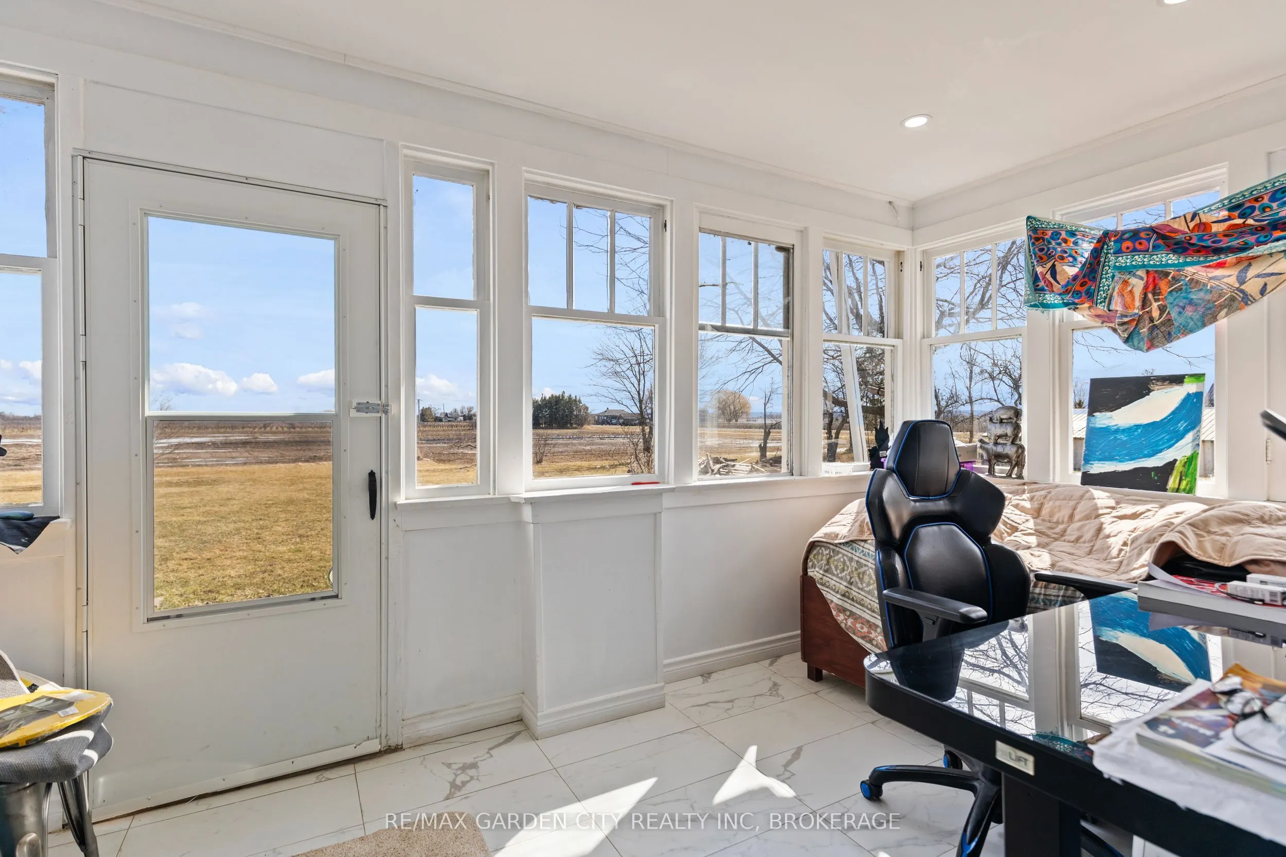 997 Niagara Stone Road