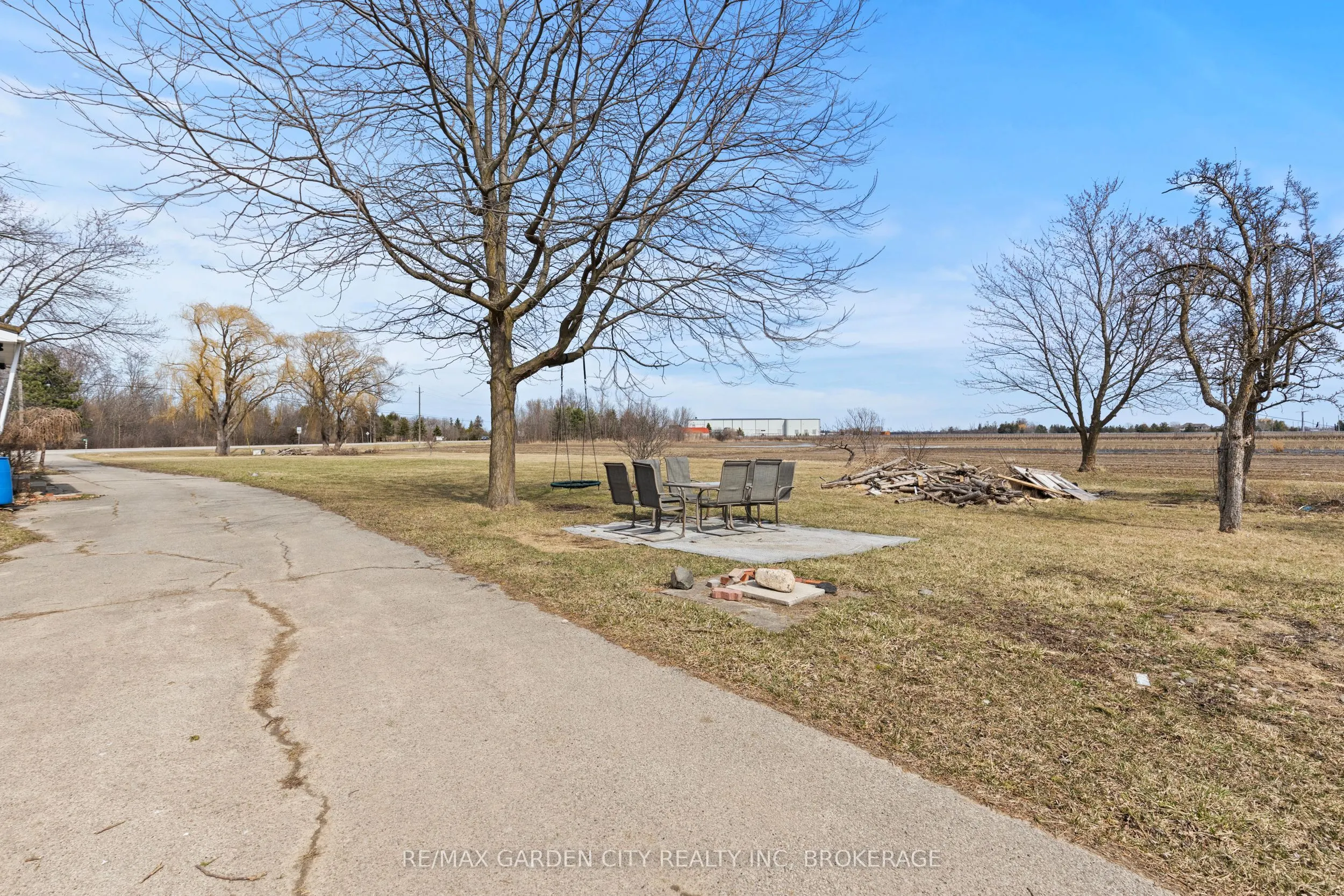 997 Niagara Stone Road