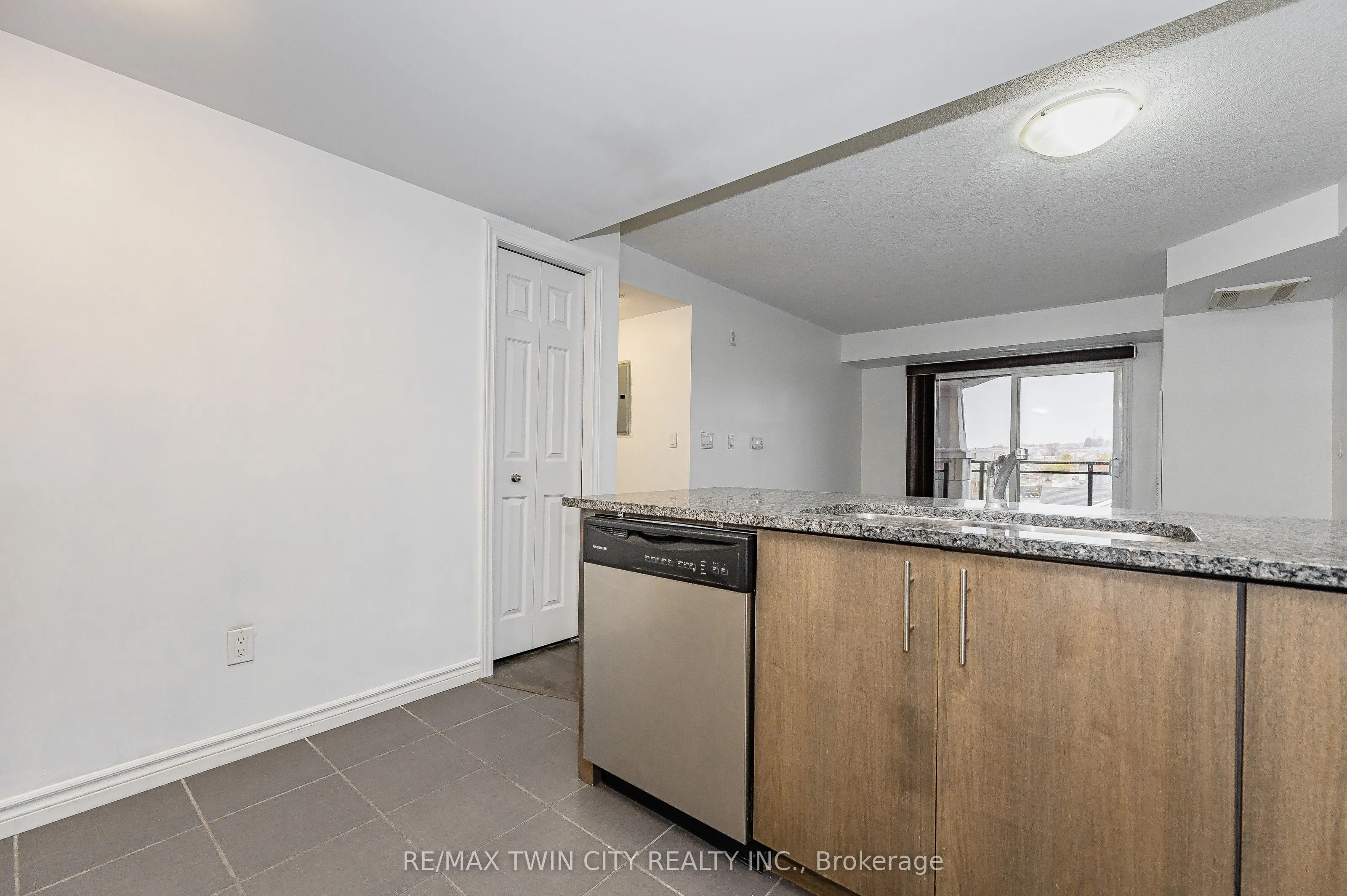 155 Commonwealth Street, #410