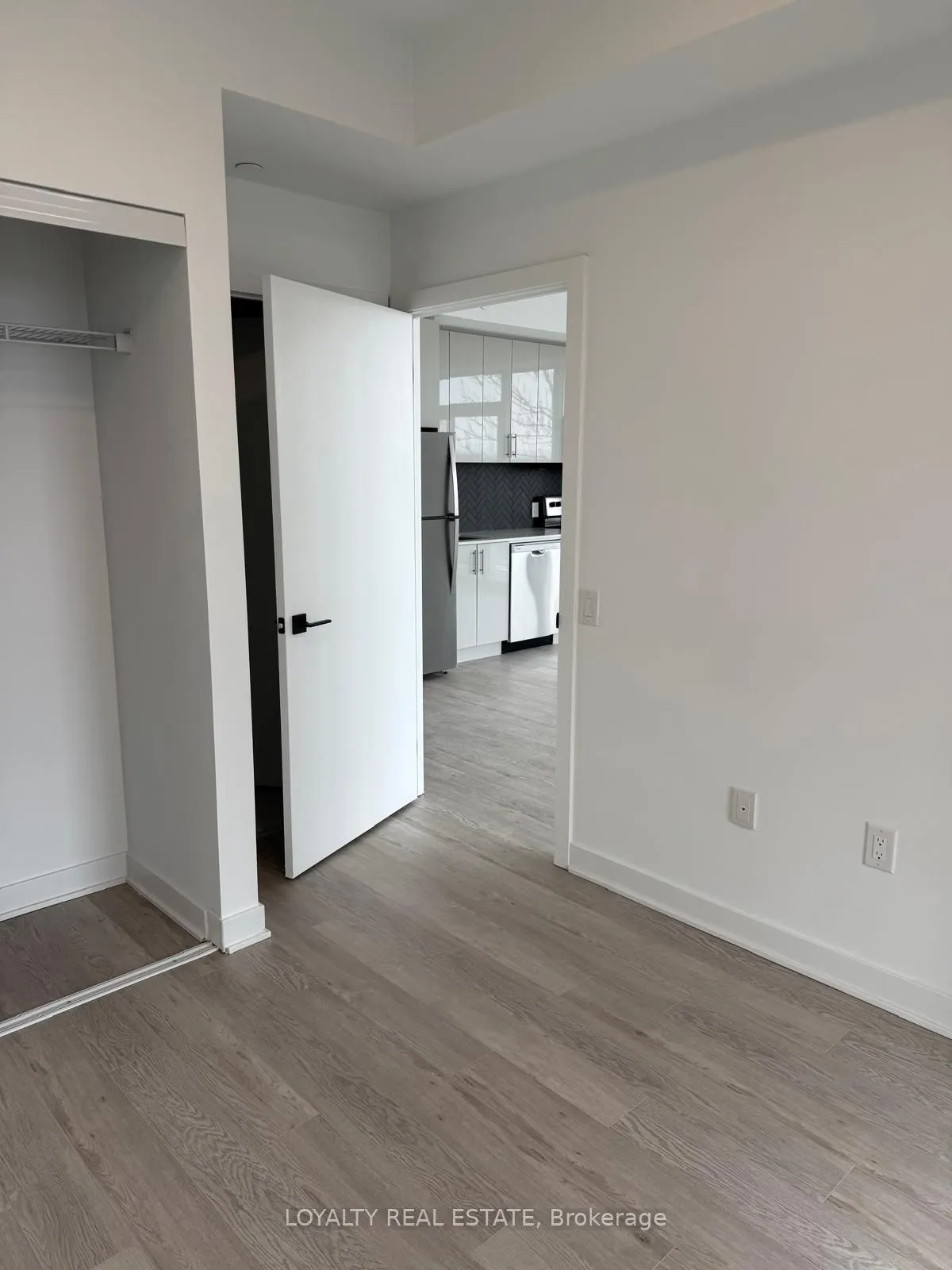 2782 Barton Street E, #307