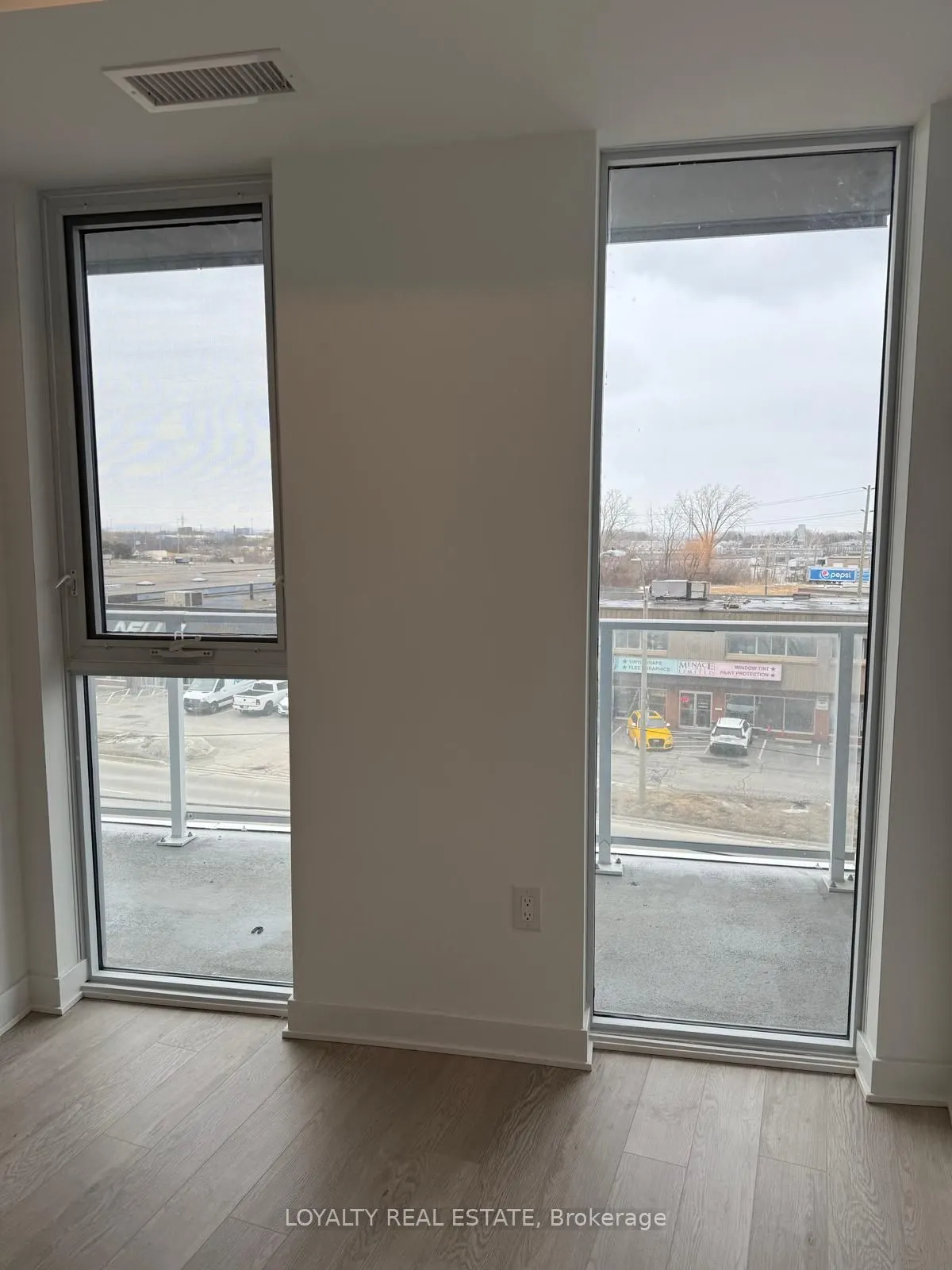 2782 Barton Street E, #307
