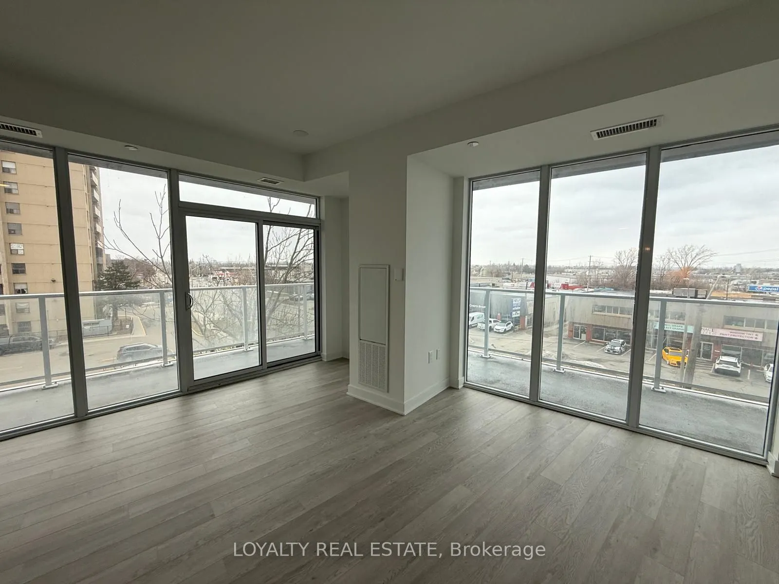 2782 Barton Street E, #307