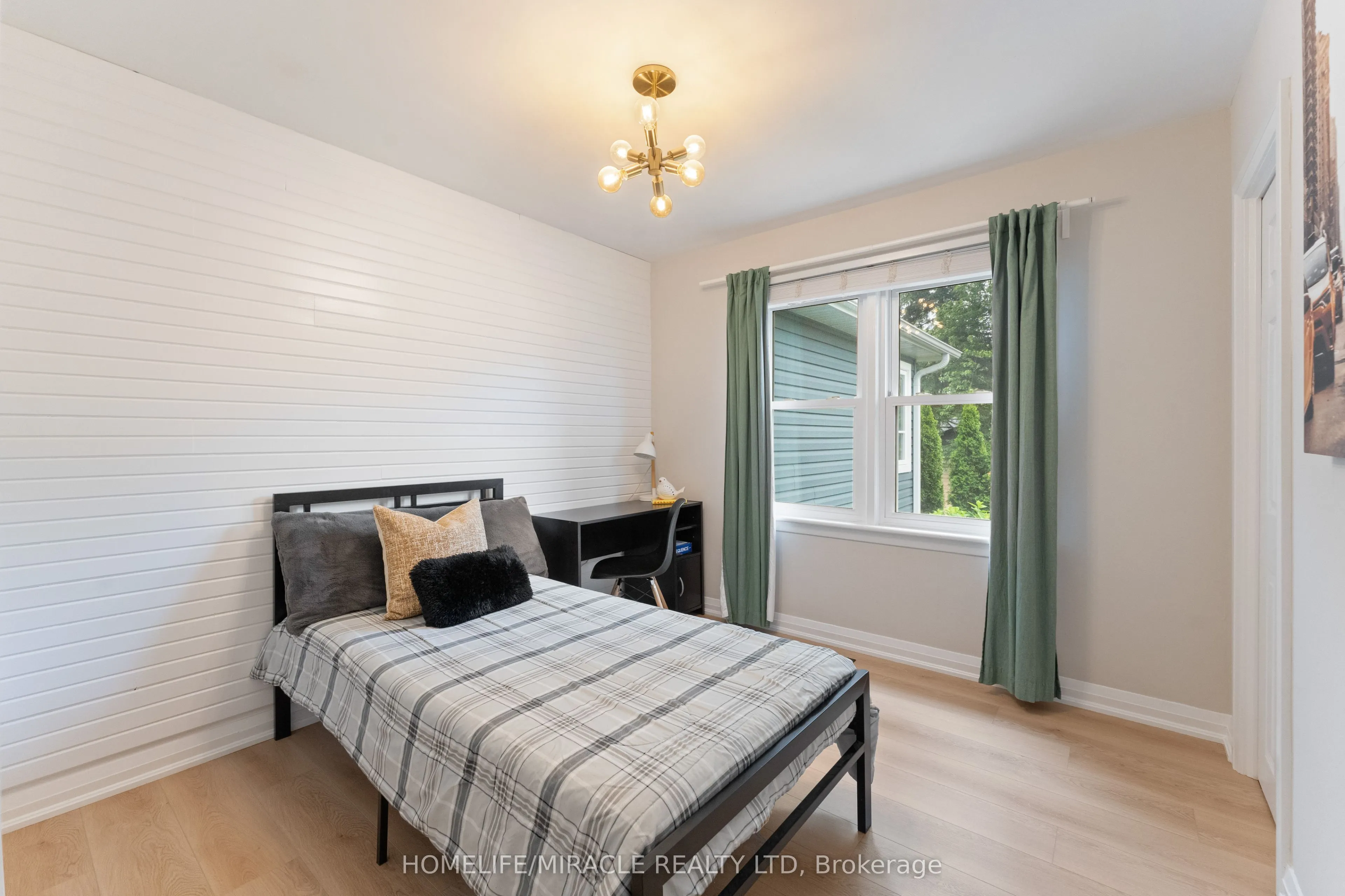 136 Mohawk Road