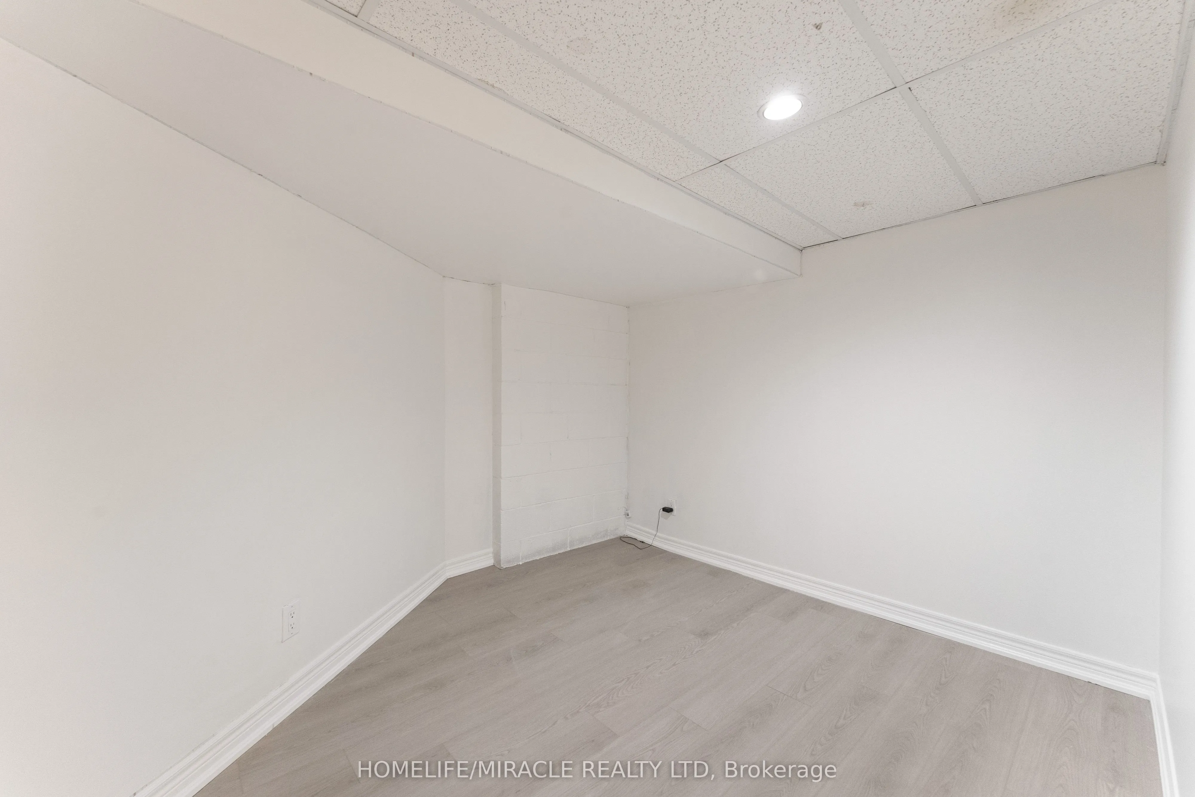 136 Mohawk Road