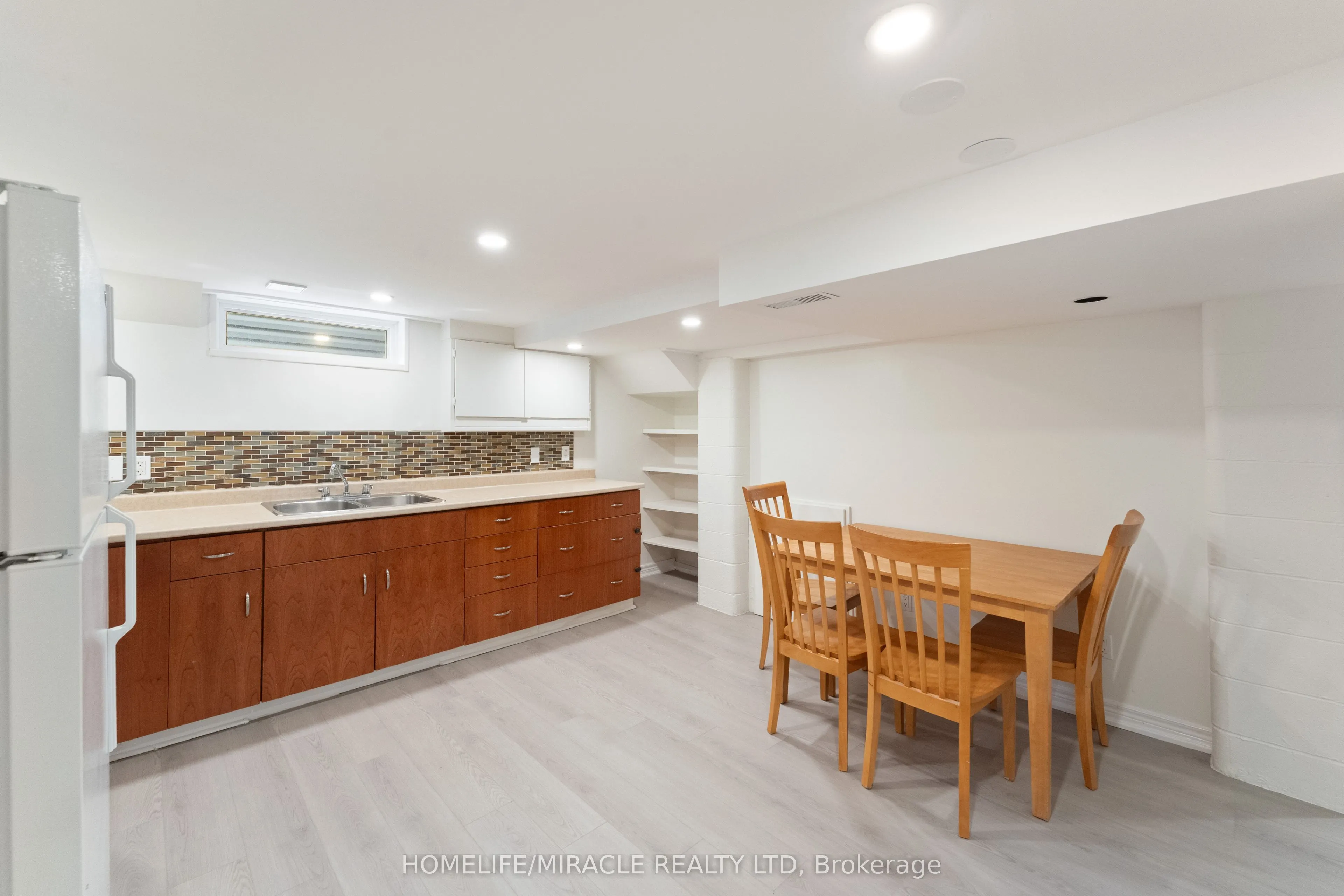 136 Mohawk Road