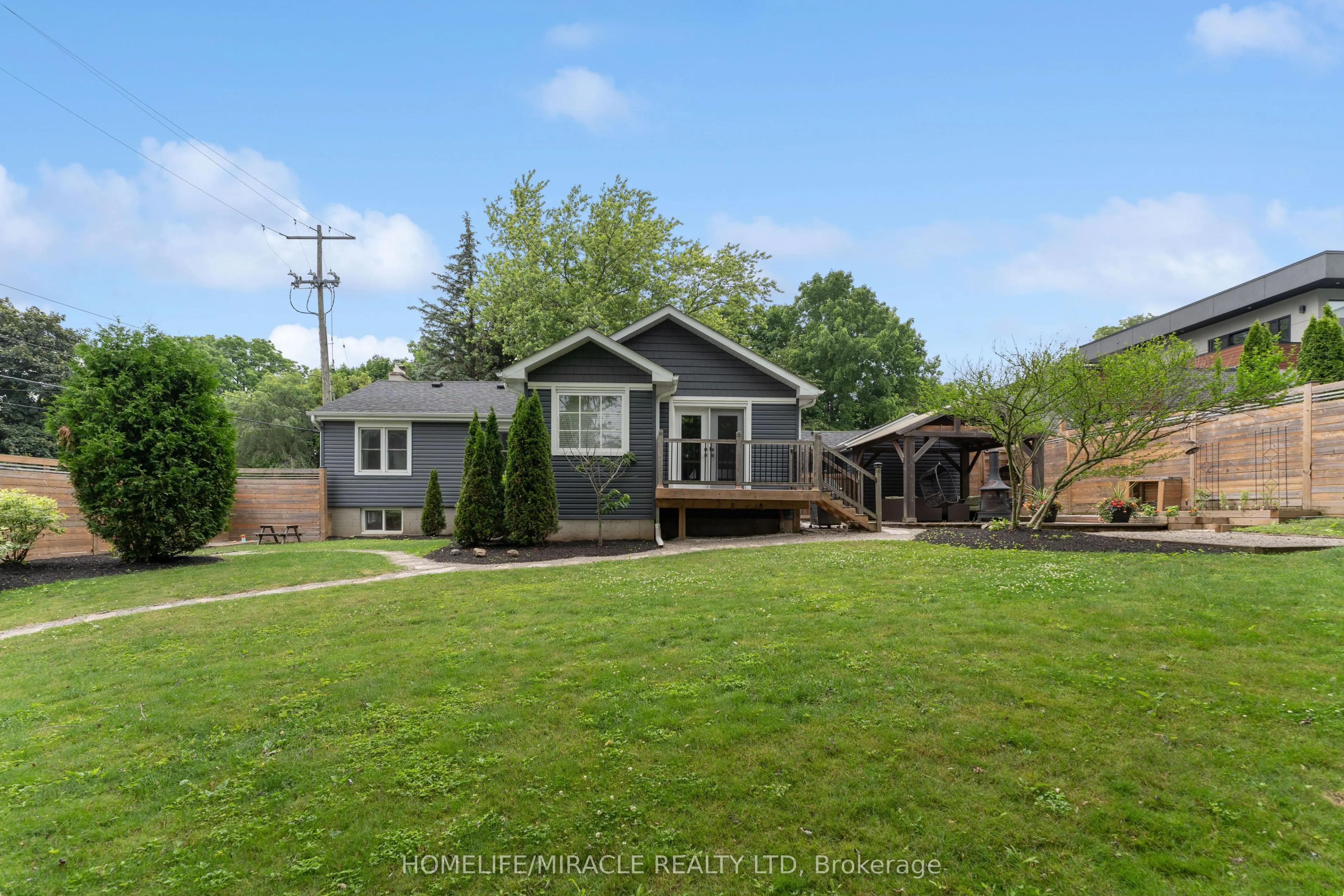 136 Mohawk Road