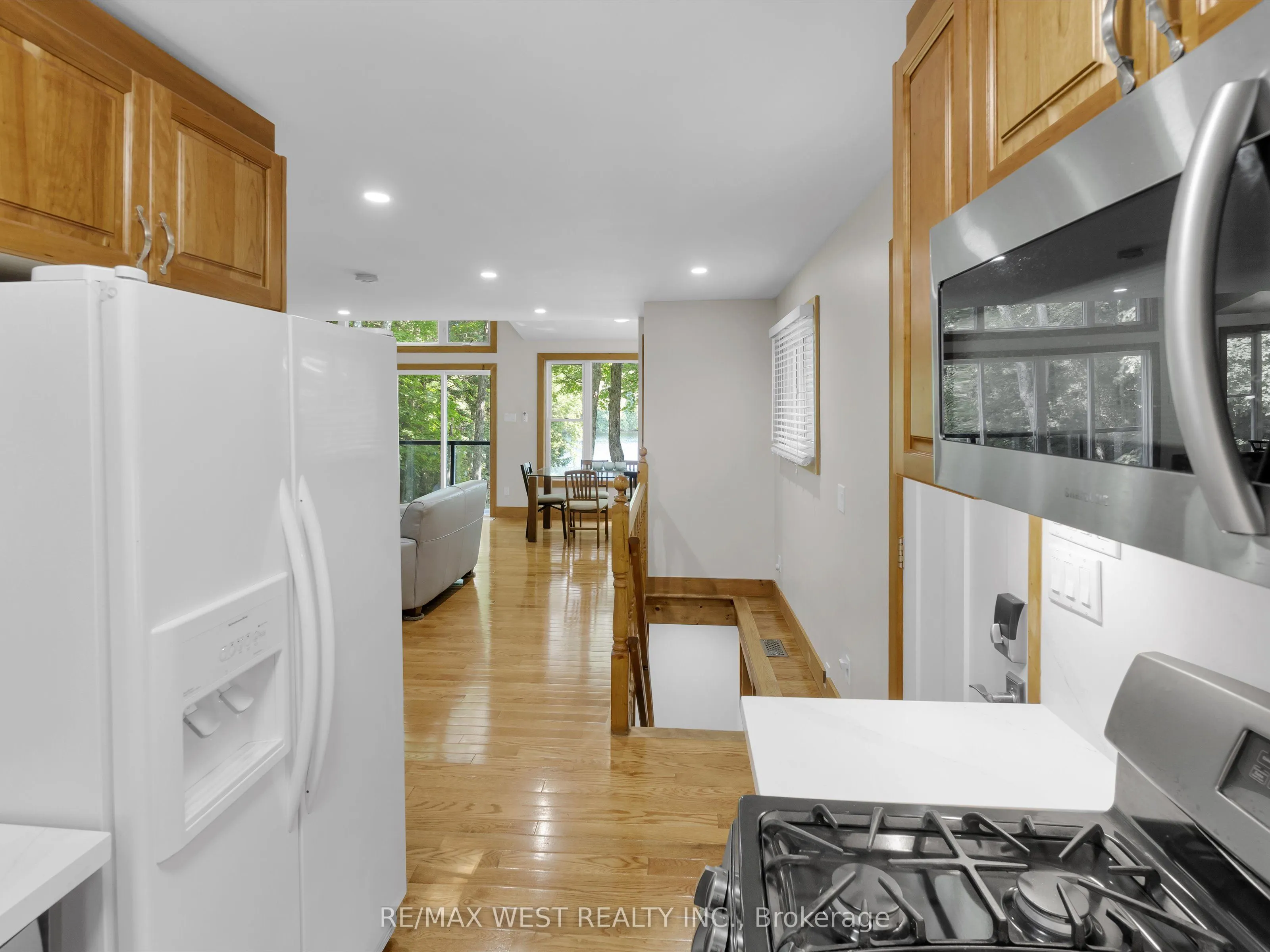 1091 MCARTHUR POINT Road