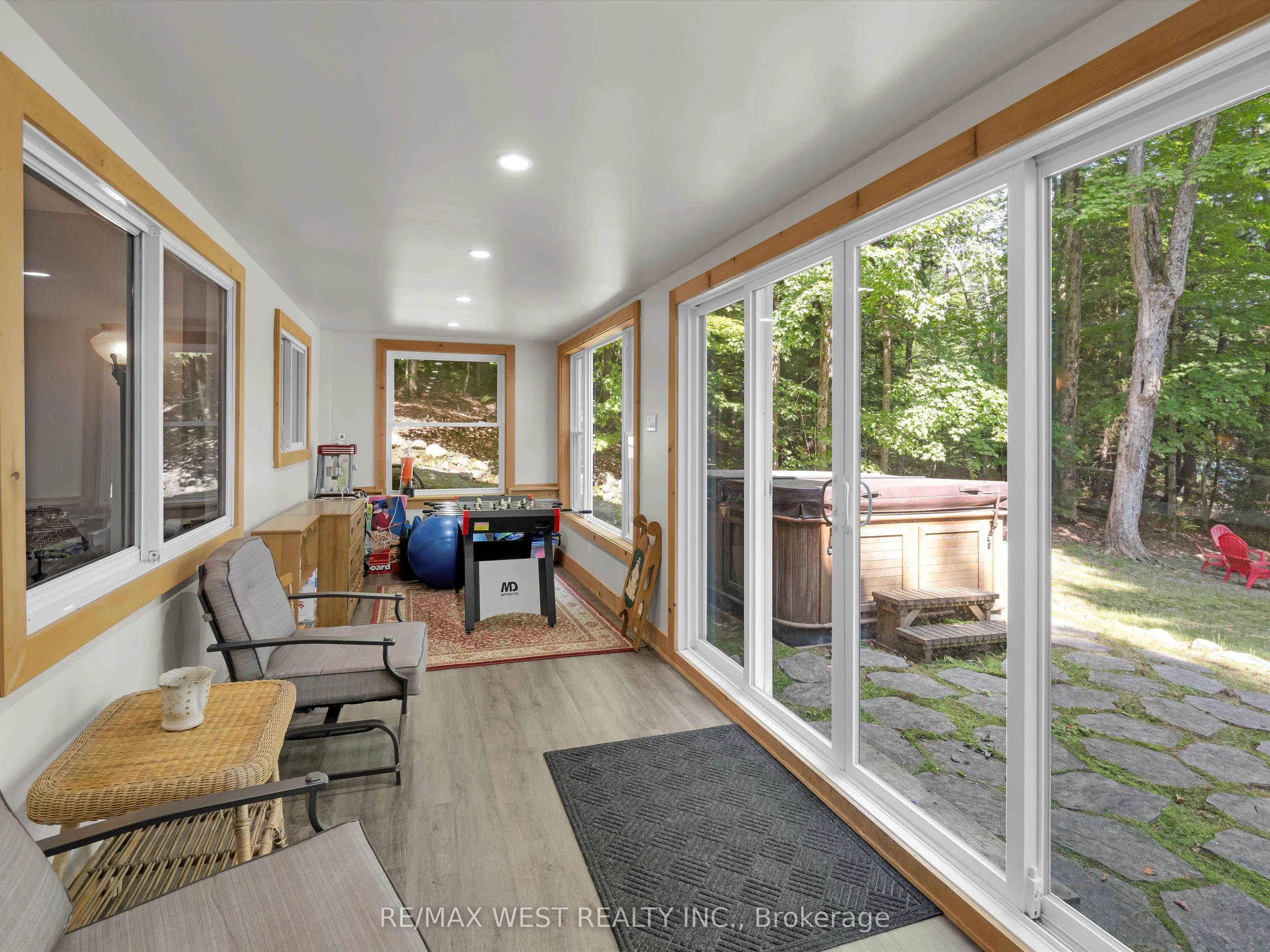 1091 MCARTHUR POINT Road