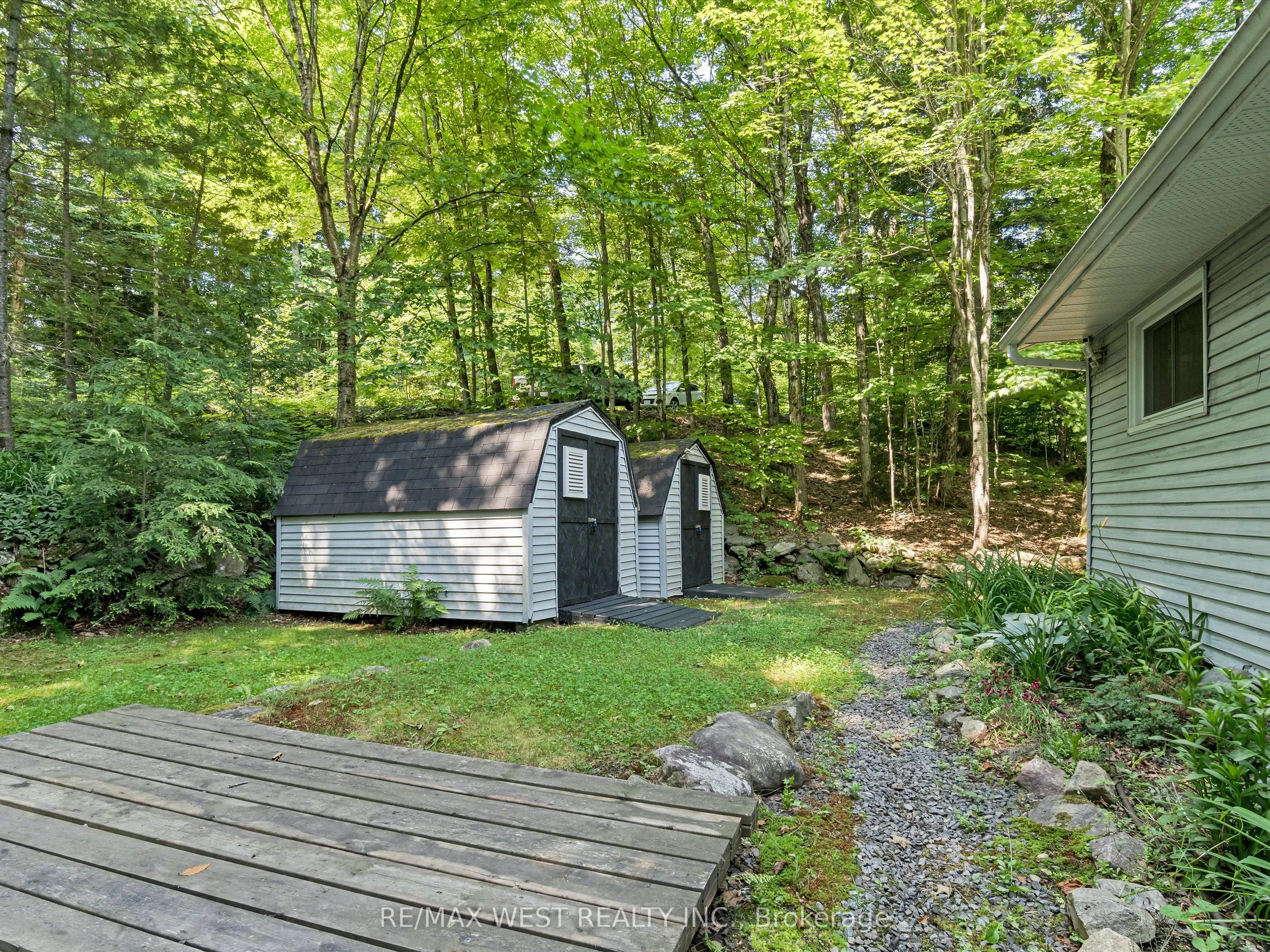 1091 MCARTHUR POINT Road
