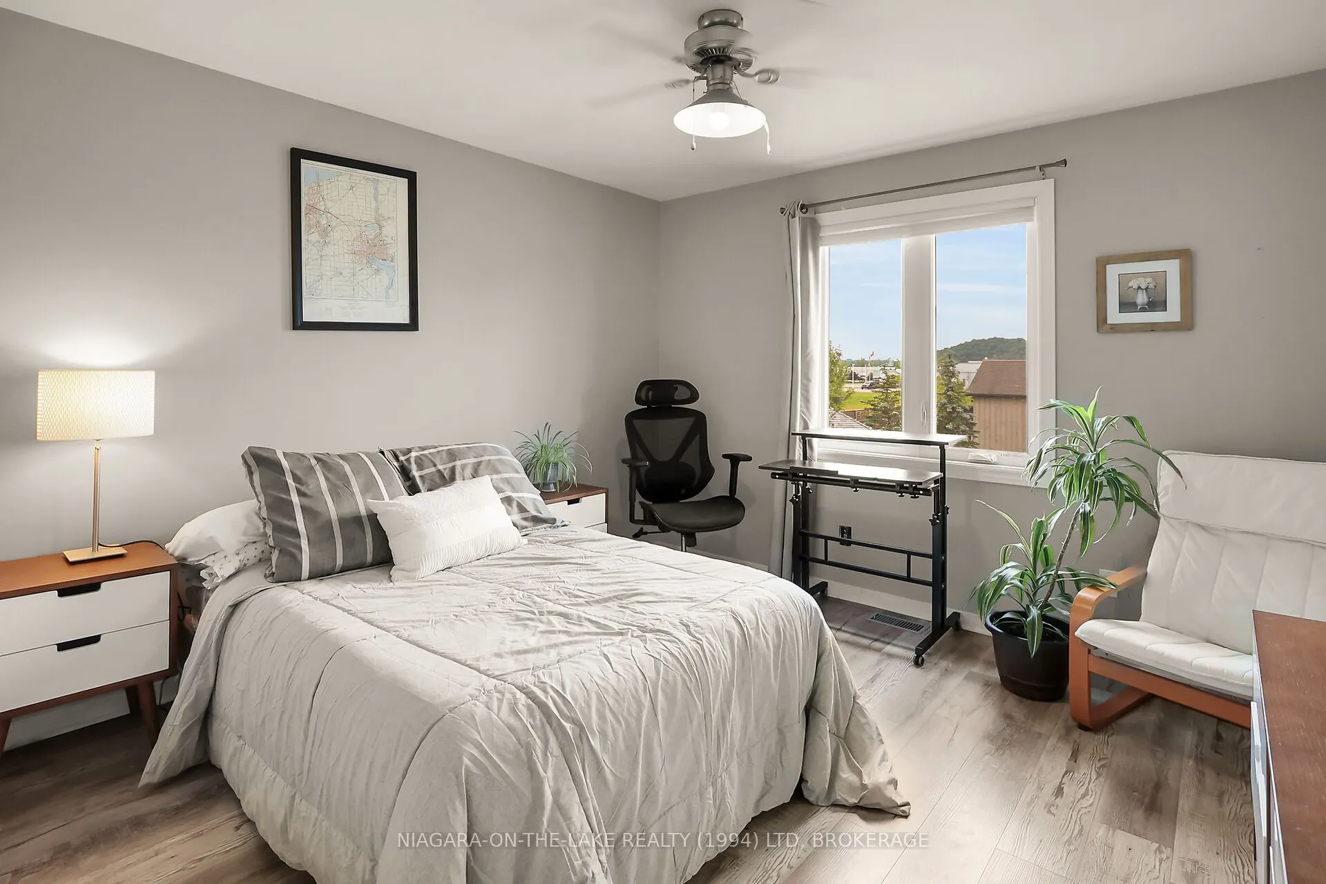 445 QUEENSTON Road
