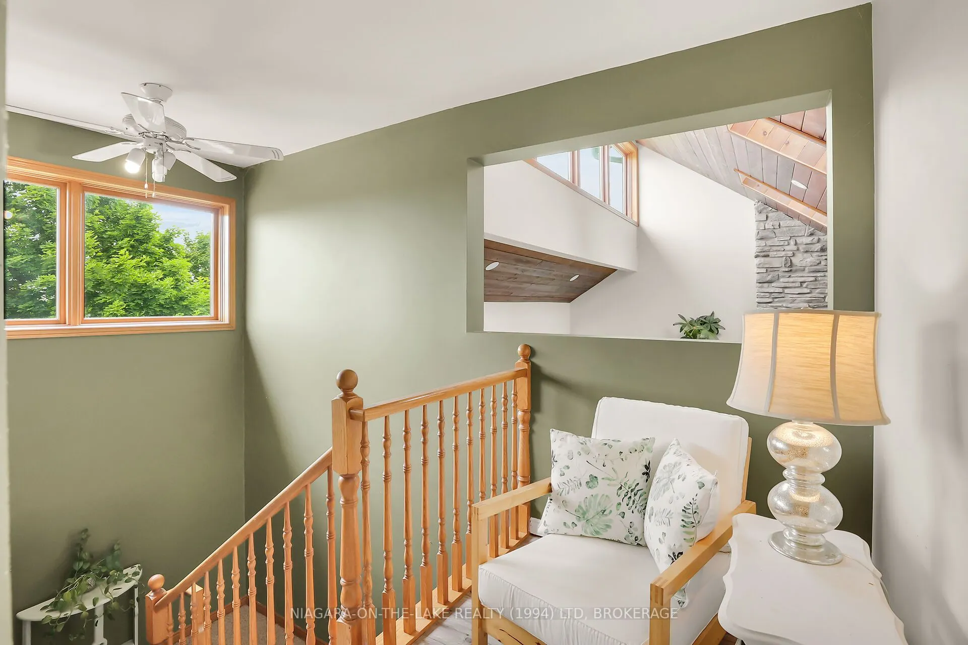 445 QUEENSTON Road