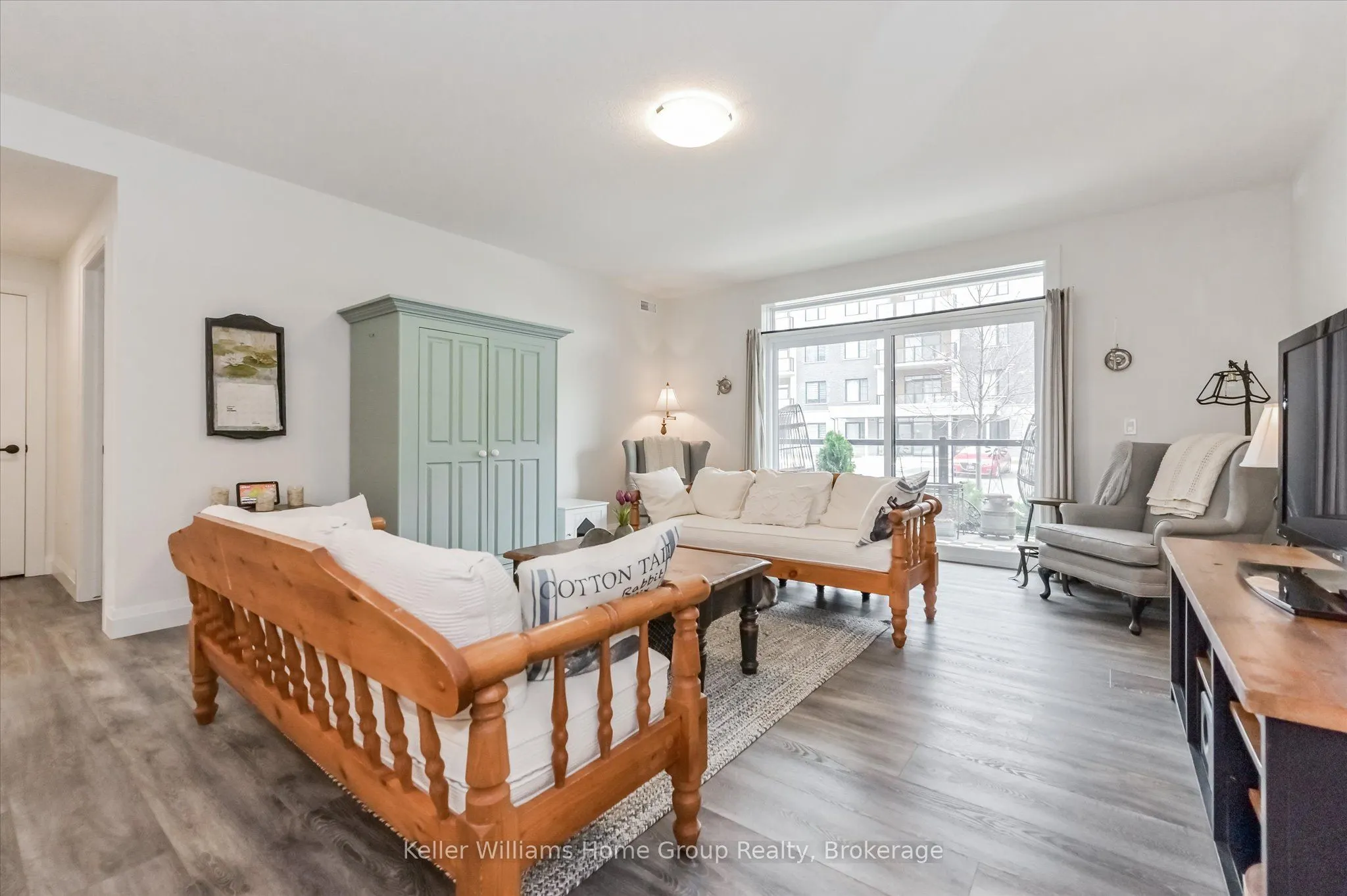 99A Farley Road, #101