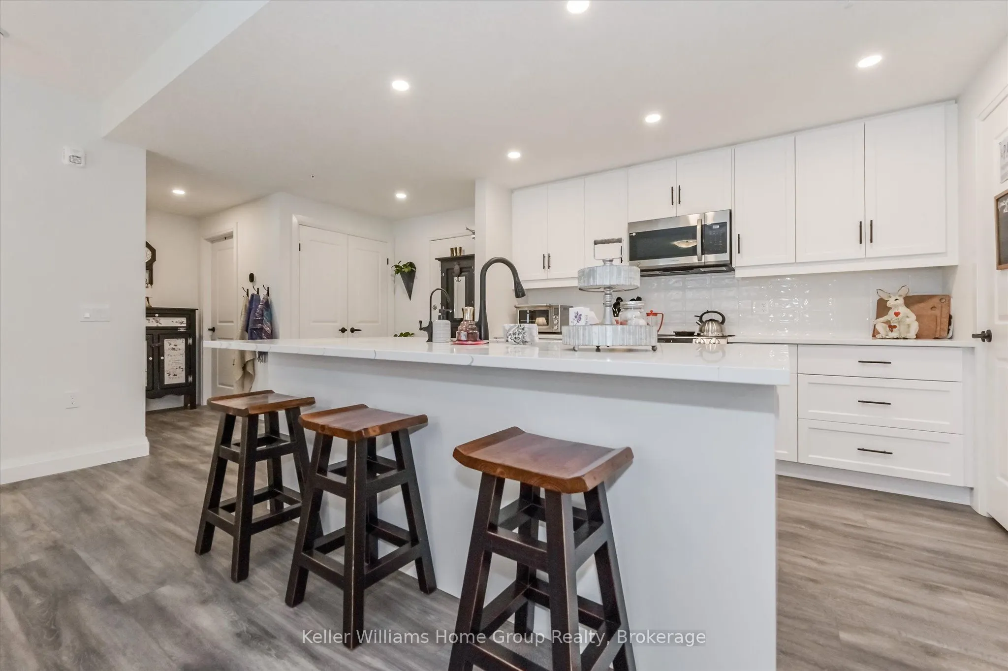 99A Farley Road, #101