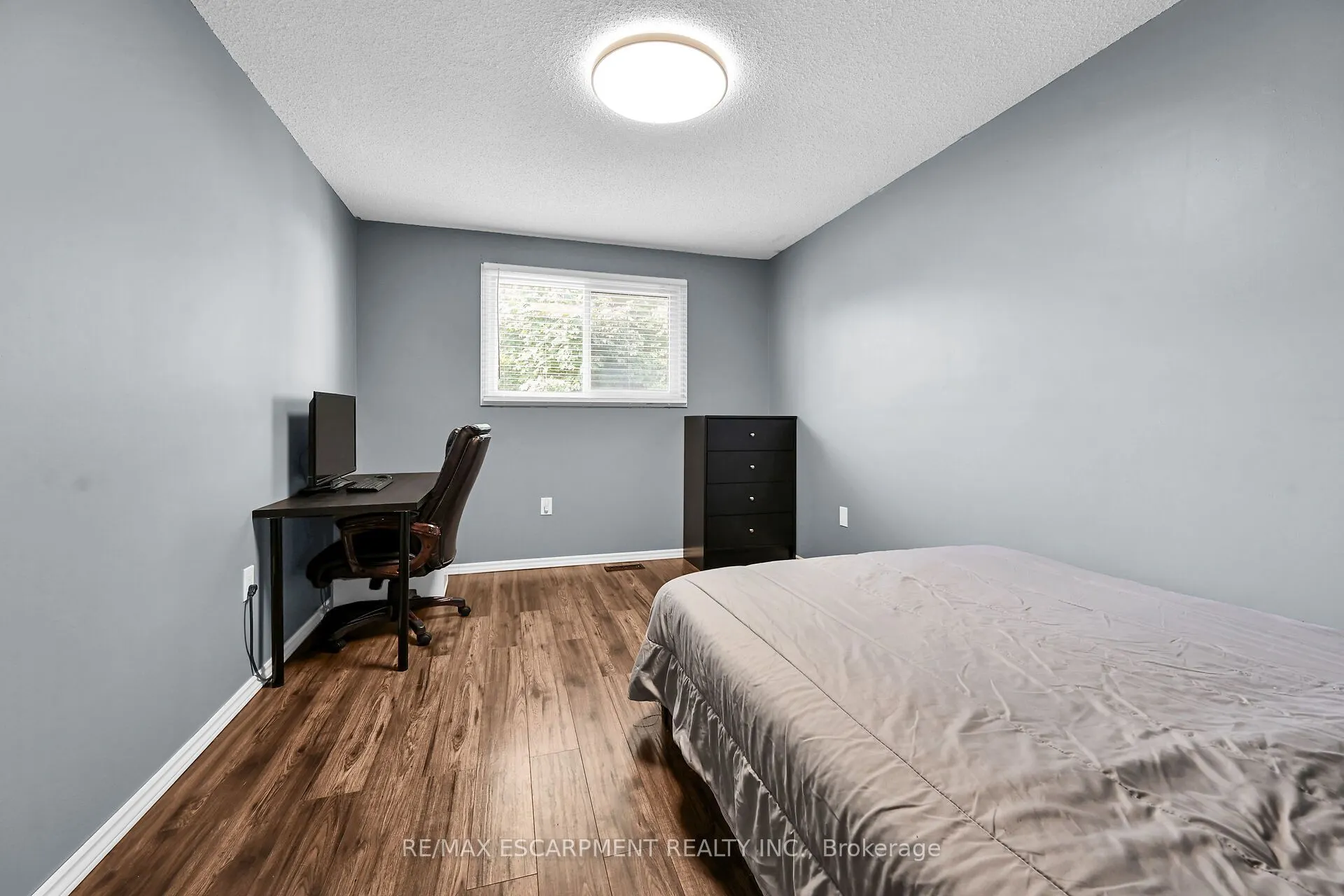 5 Ridell Crescent