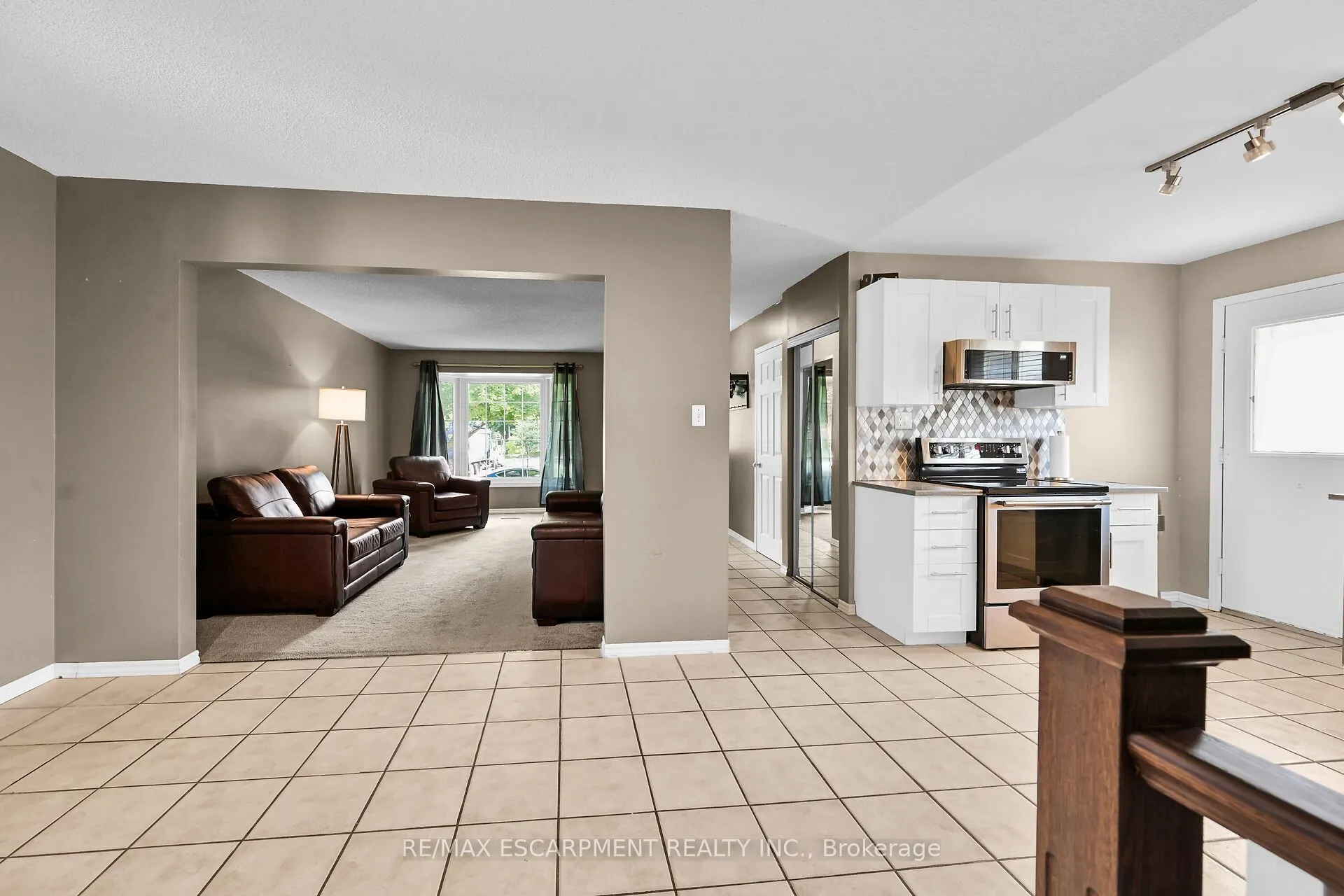 5 Ridell Crescent