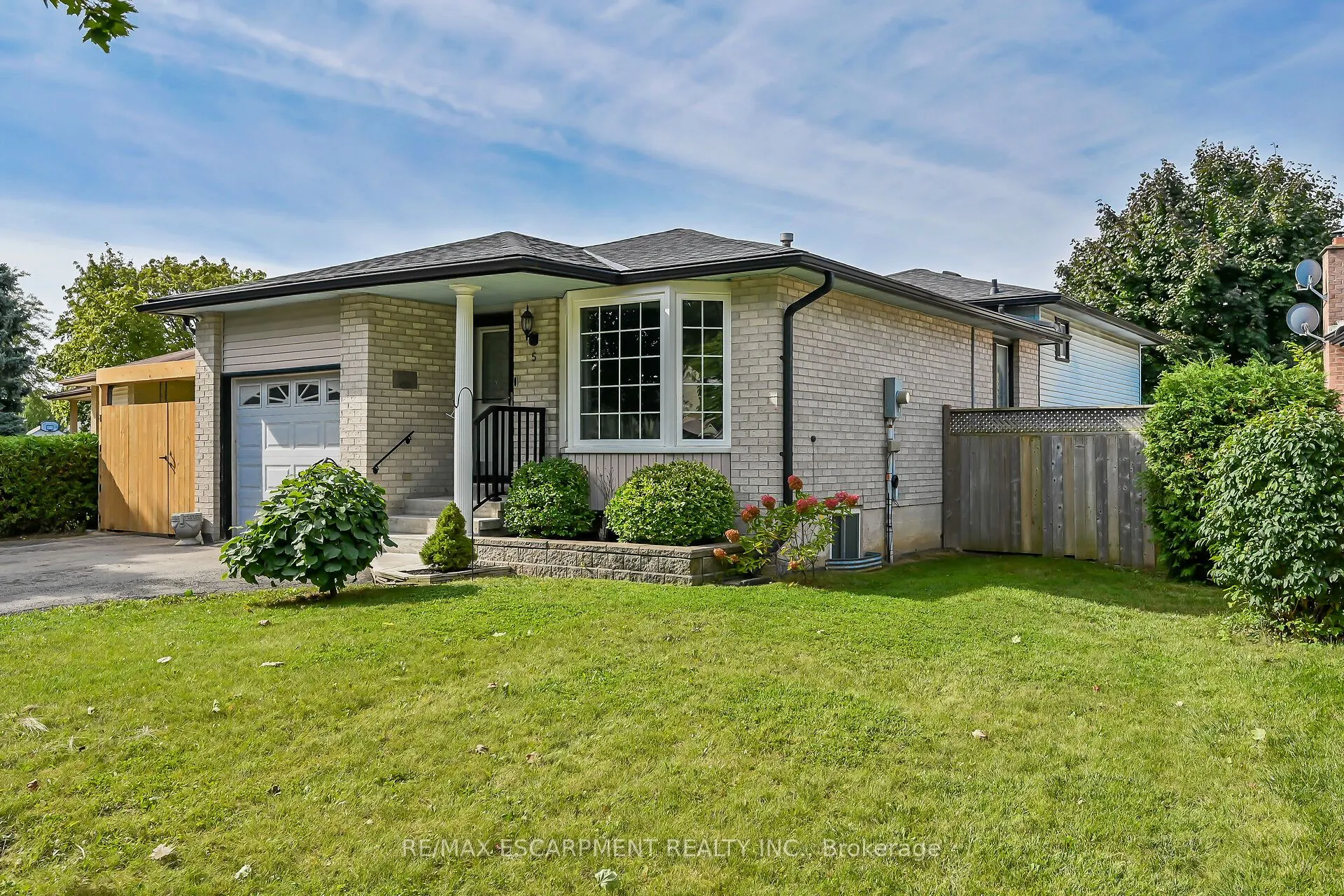 5 Ridell Crescent