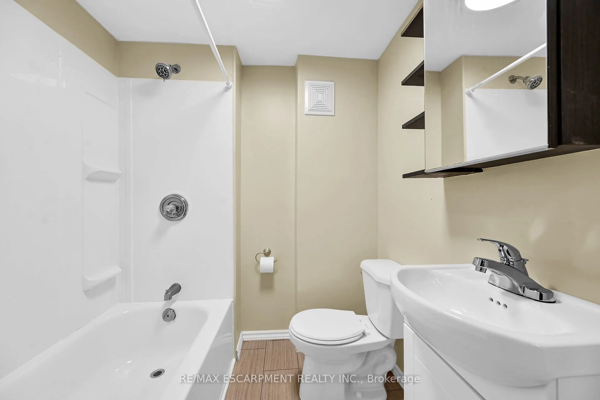 5 Ridell Crescent