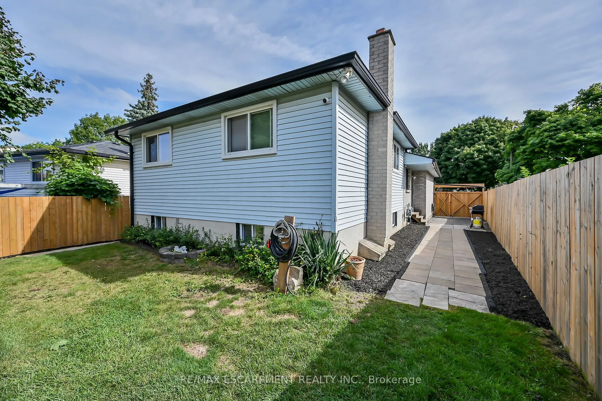 5 Ridell Crescent