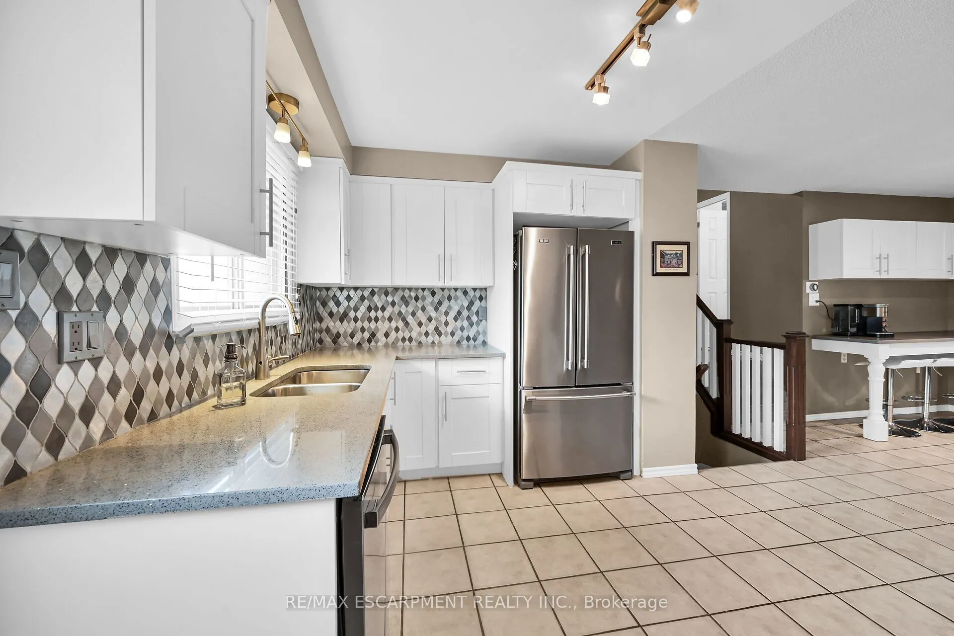 5 Ridell Crescent