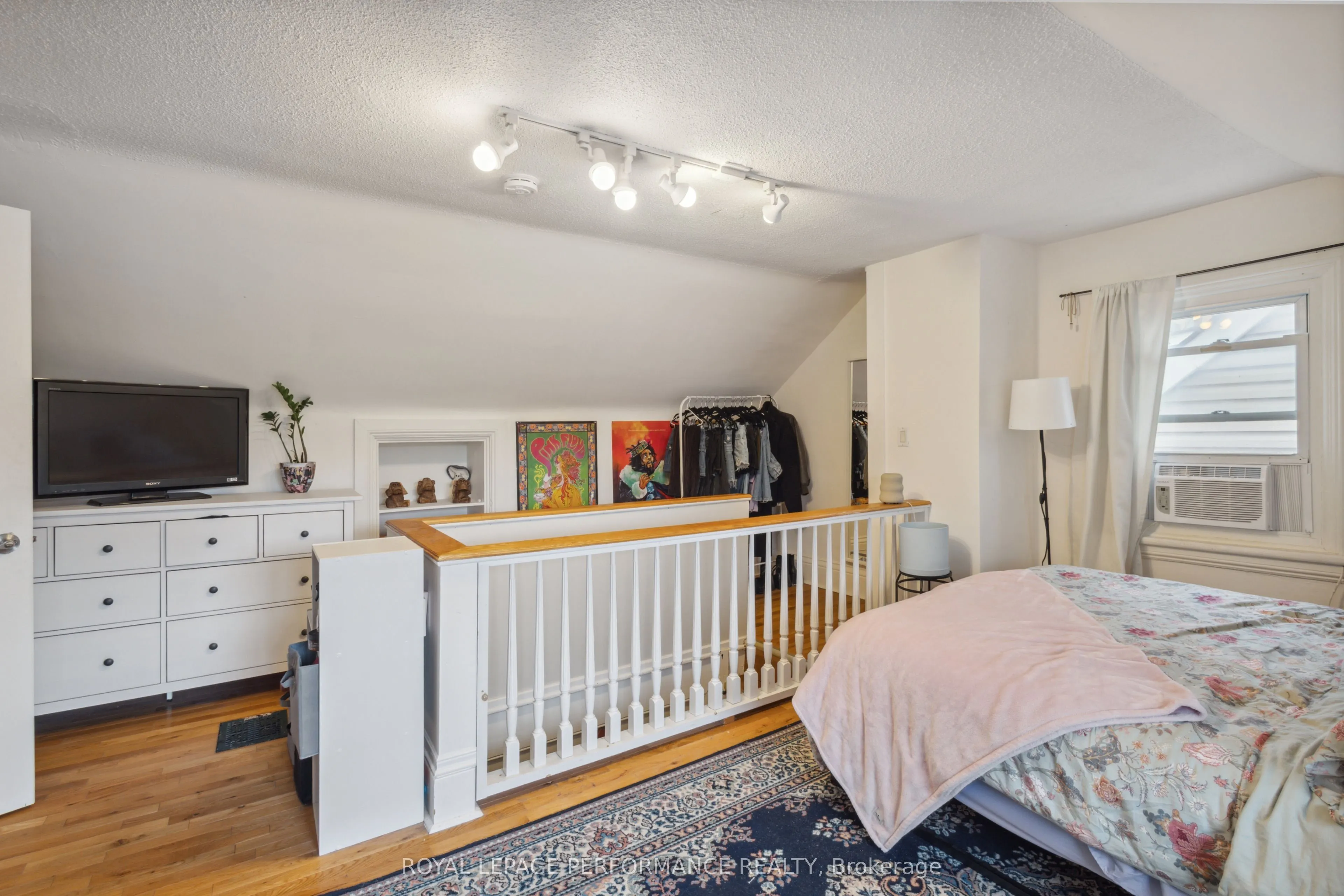 76-78-80 Cambridge Street N